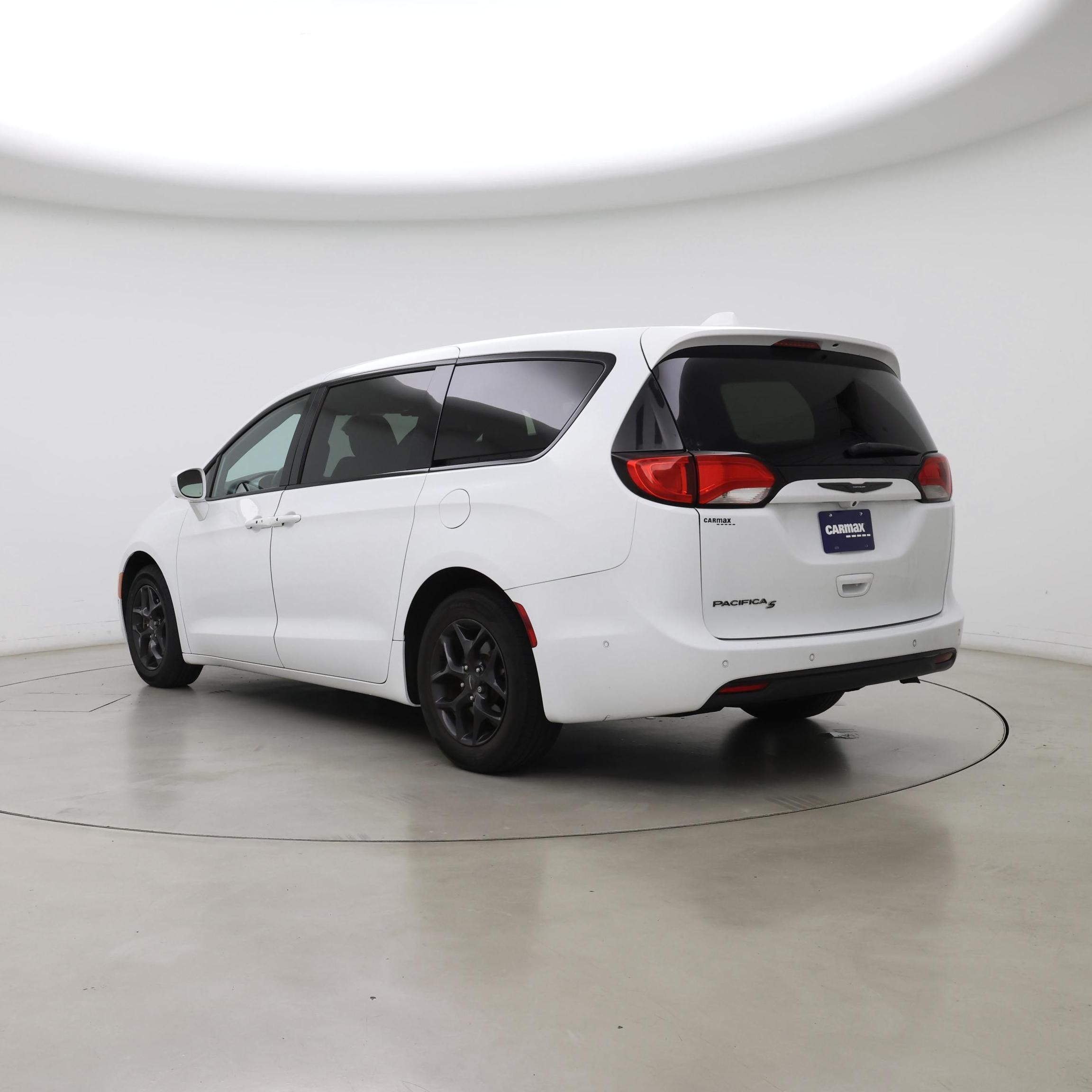 Thumbnail: 2020 Chrysler Pacifica - 2