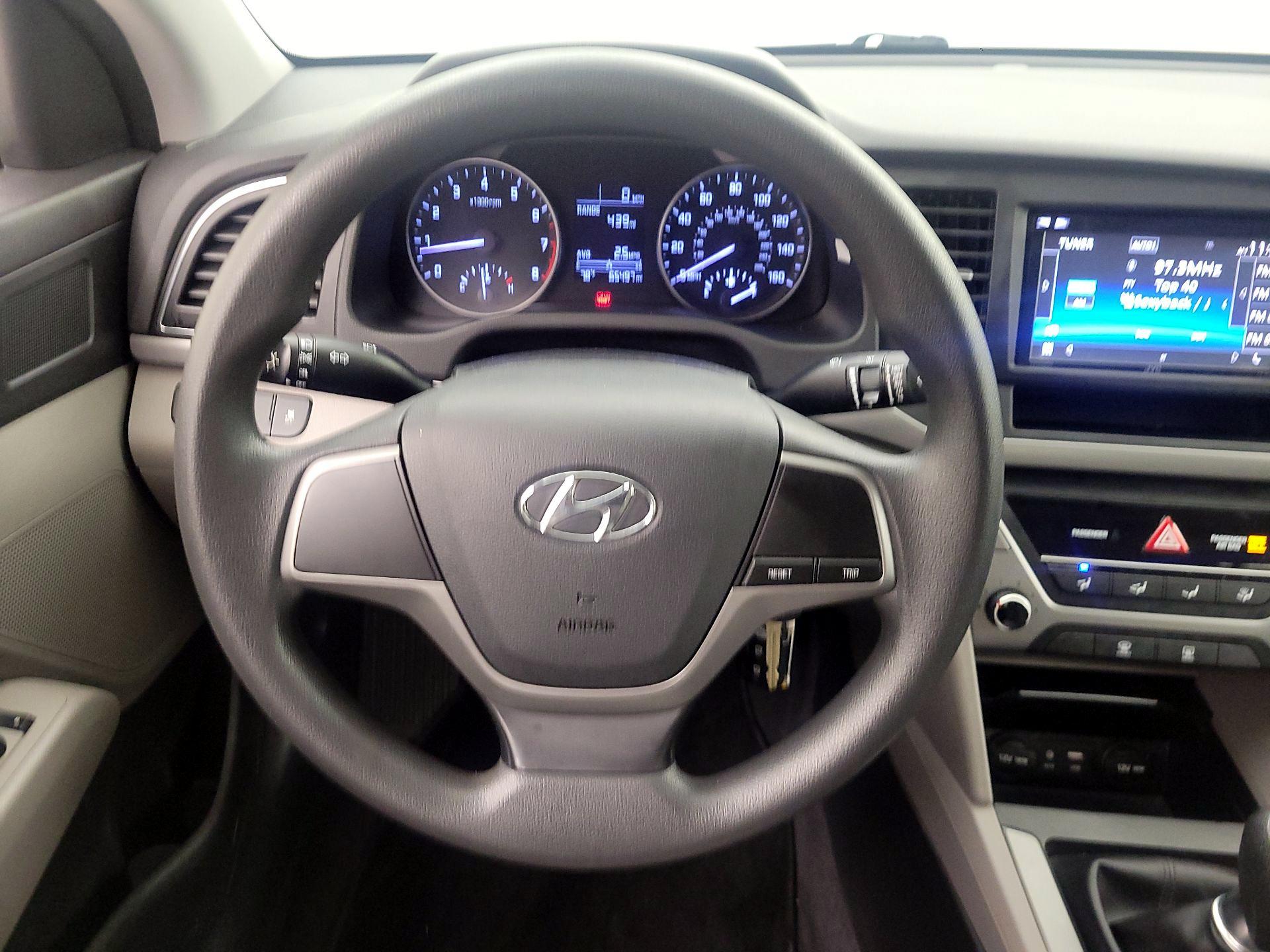 Thumbnail: 2017 Hyundai Elantra - 10