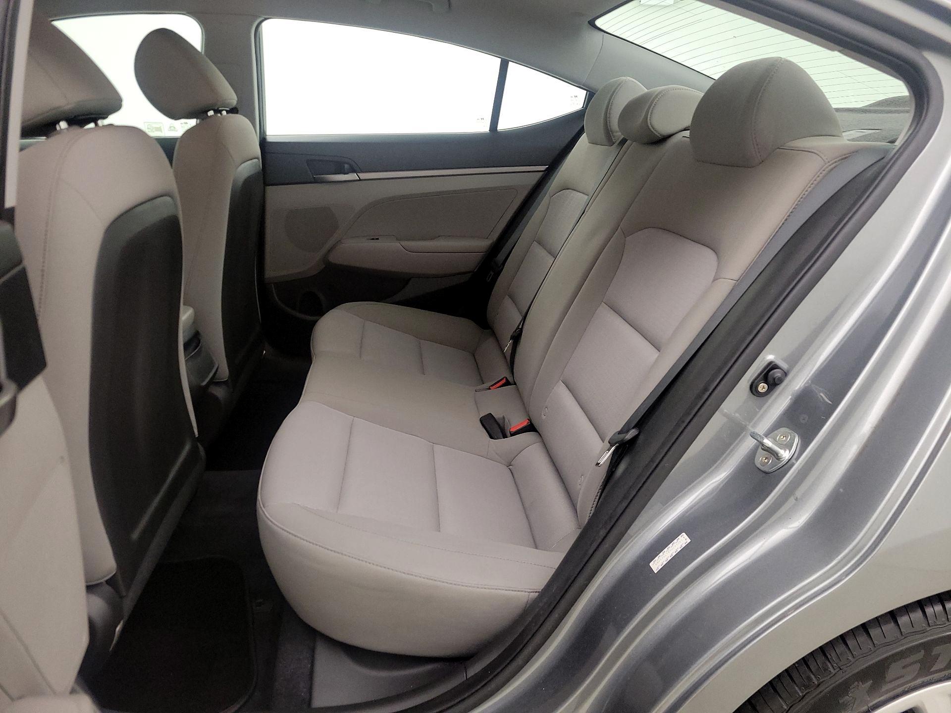 Thumbnail: 2017 Hyundai Elantra - 18