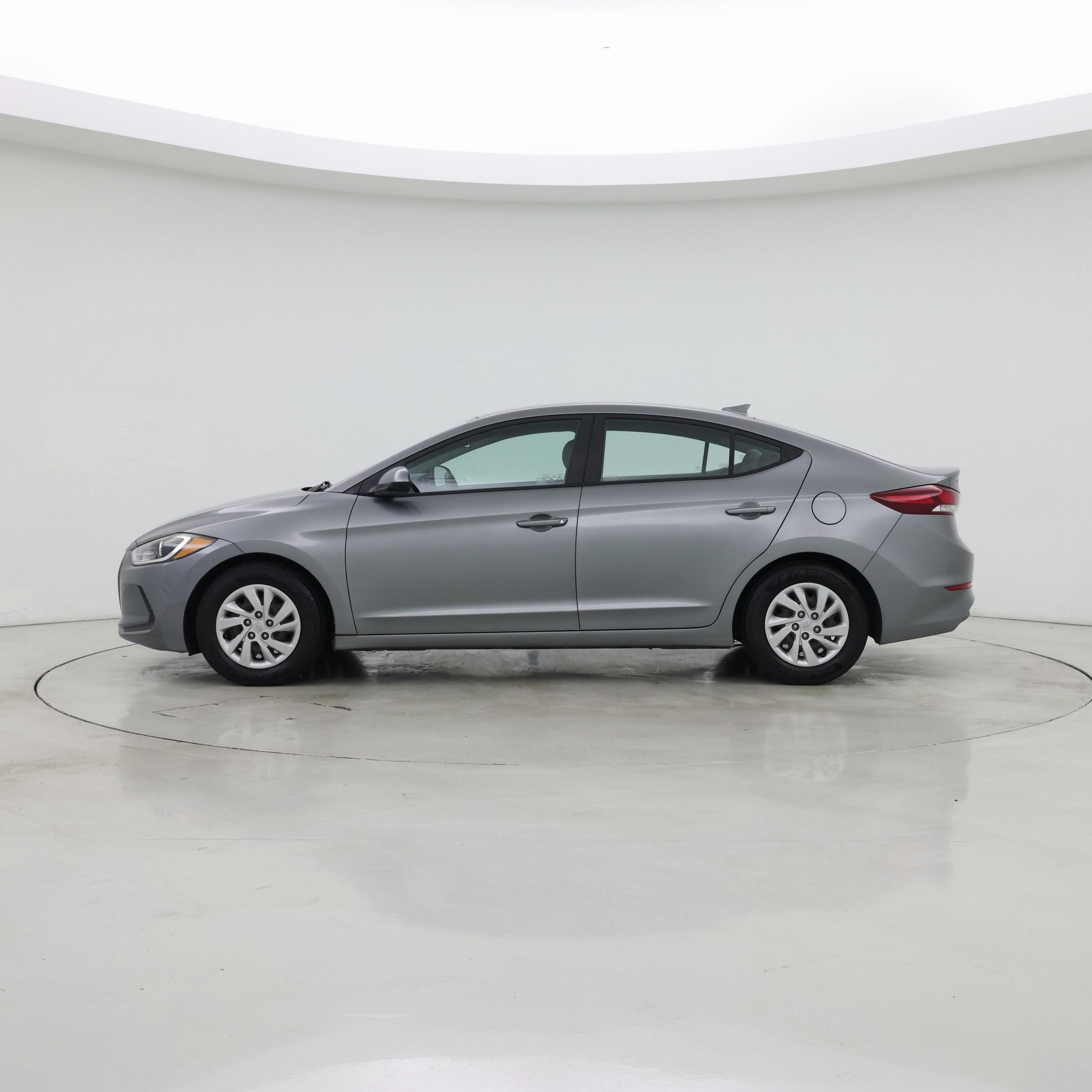 Thumbnail: 2017 Hyundai Elantra - 3