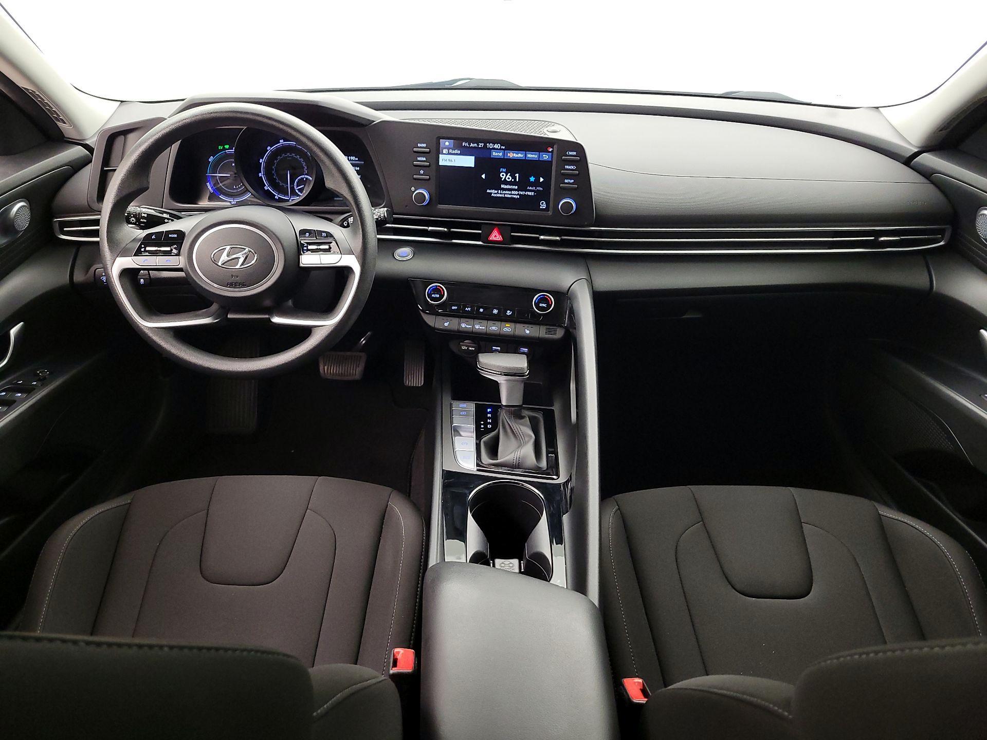 Thumbnail: 2023 Hyundai Elantra - 9