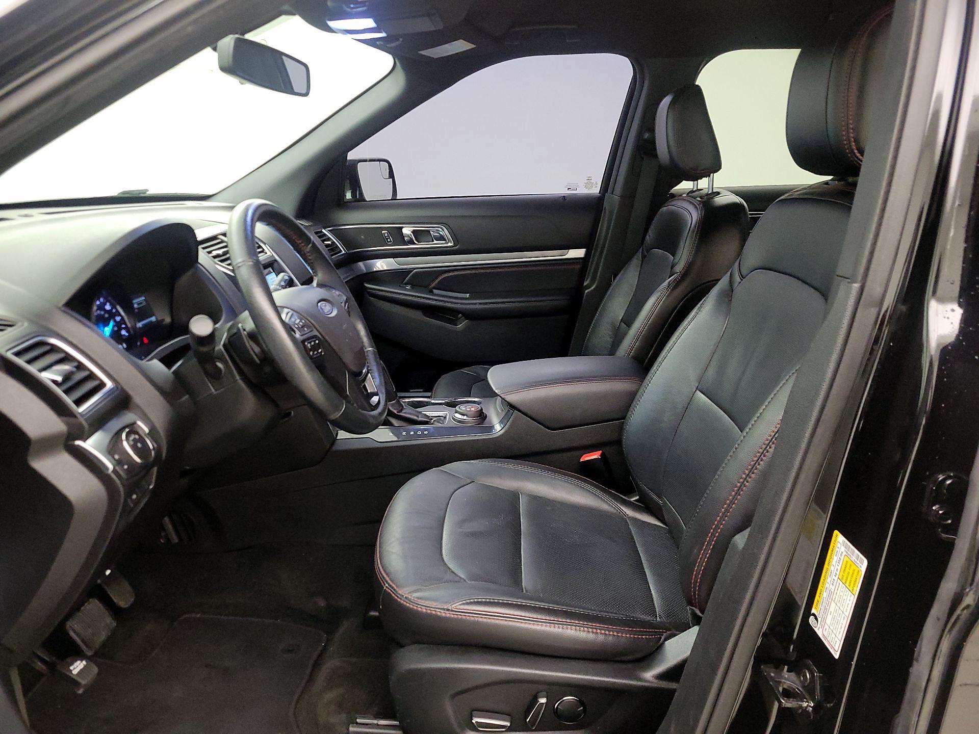 Thumbnail: 2018 Ford Explorer - 11