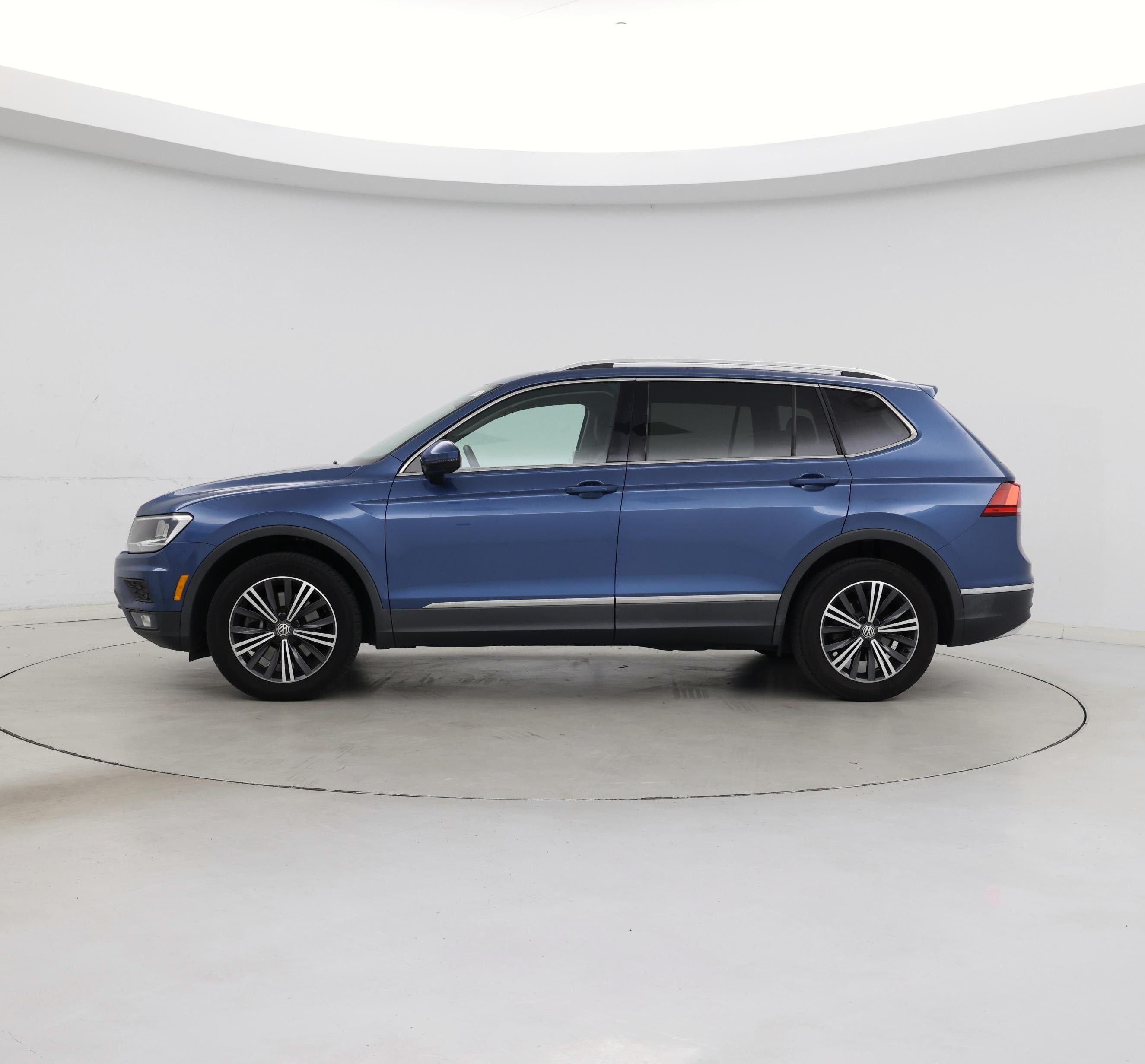 Thumbnail: 2019 Volkswagen Tiguan - 3
