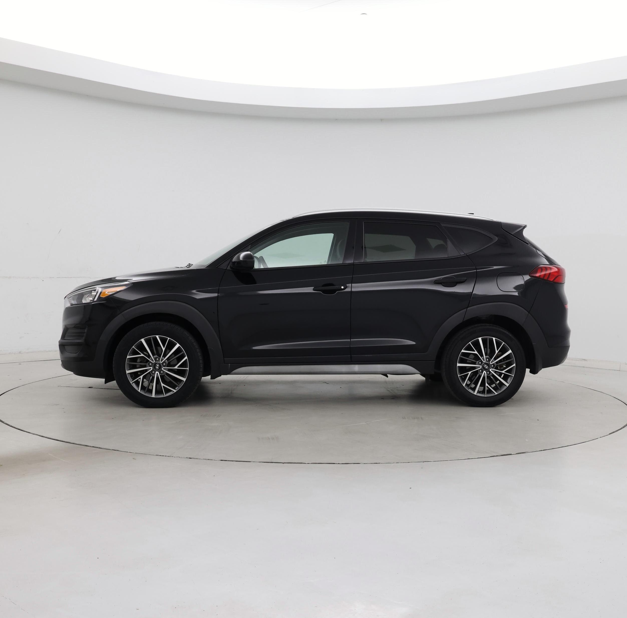 Thumbnail: 2021 Hyundai Tucson - 3