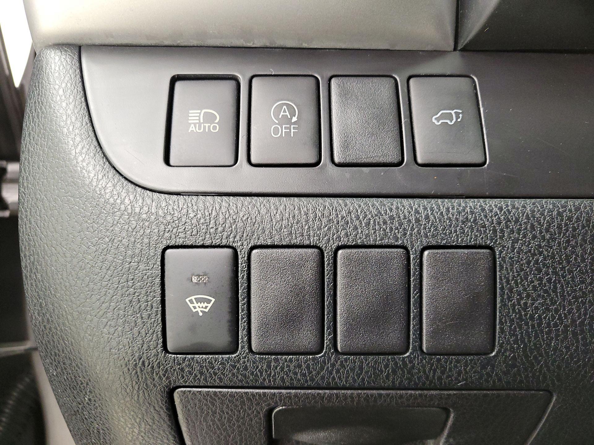 Thumbnail: 2019 Toyota Highlander - 13