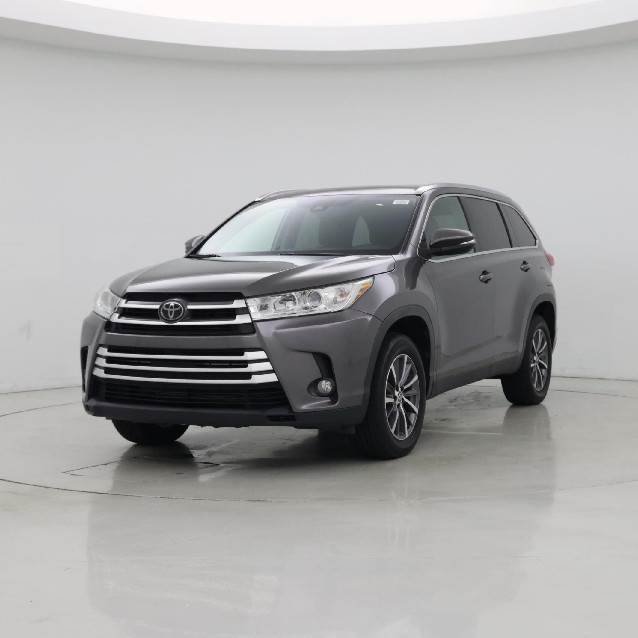 Thumbnail: 2019 Toyota Highlander - 4