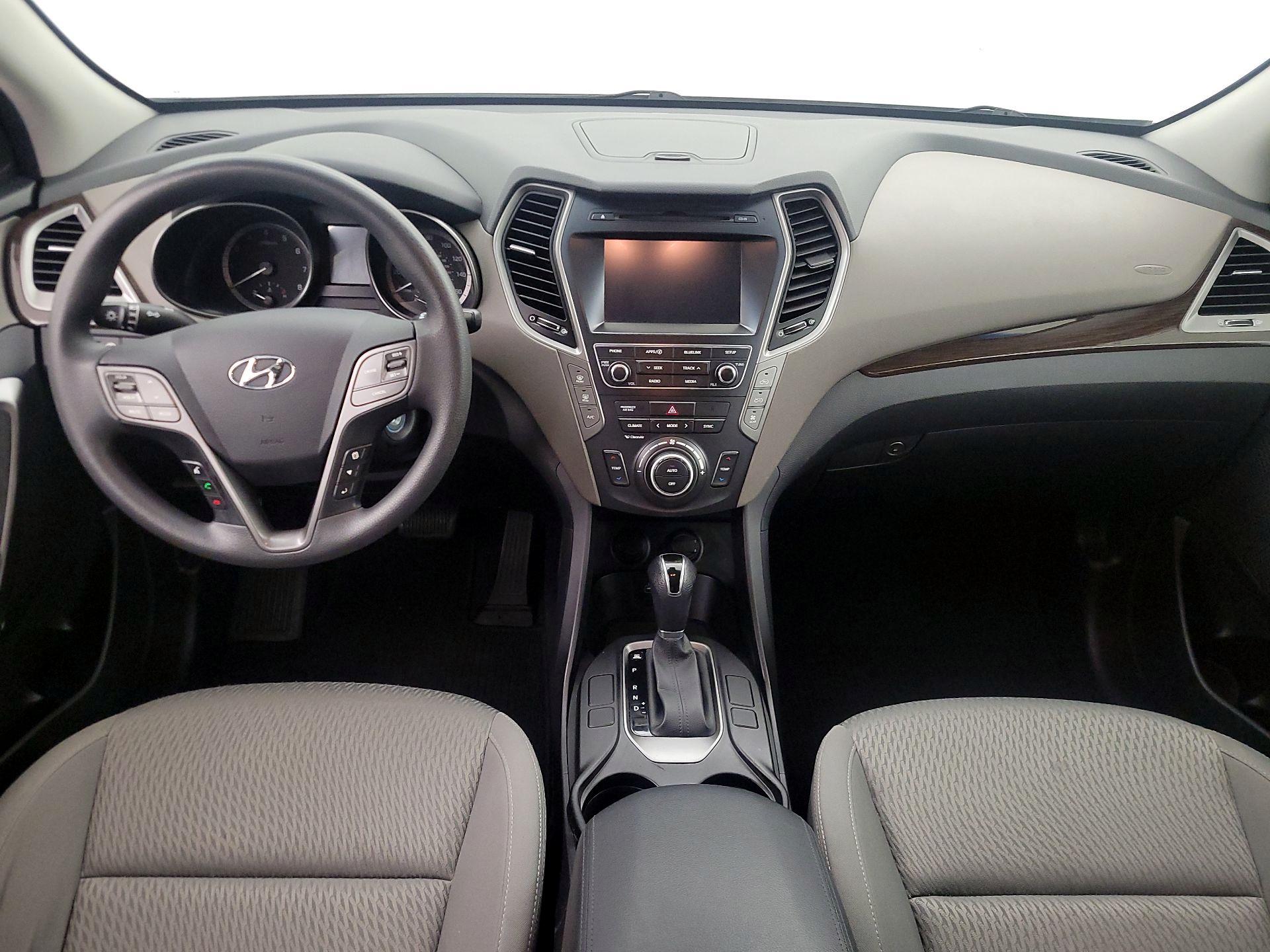 Thumbnail: 2017 Hyundai Santa Fe - 9
