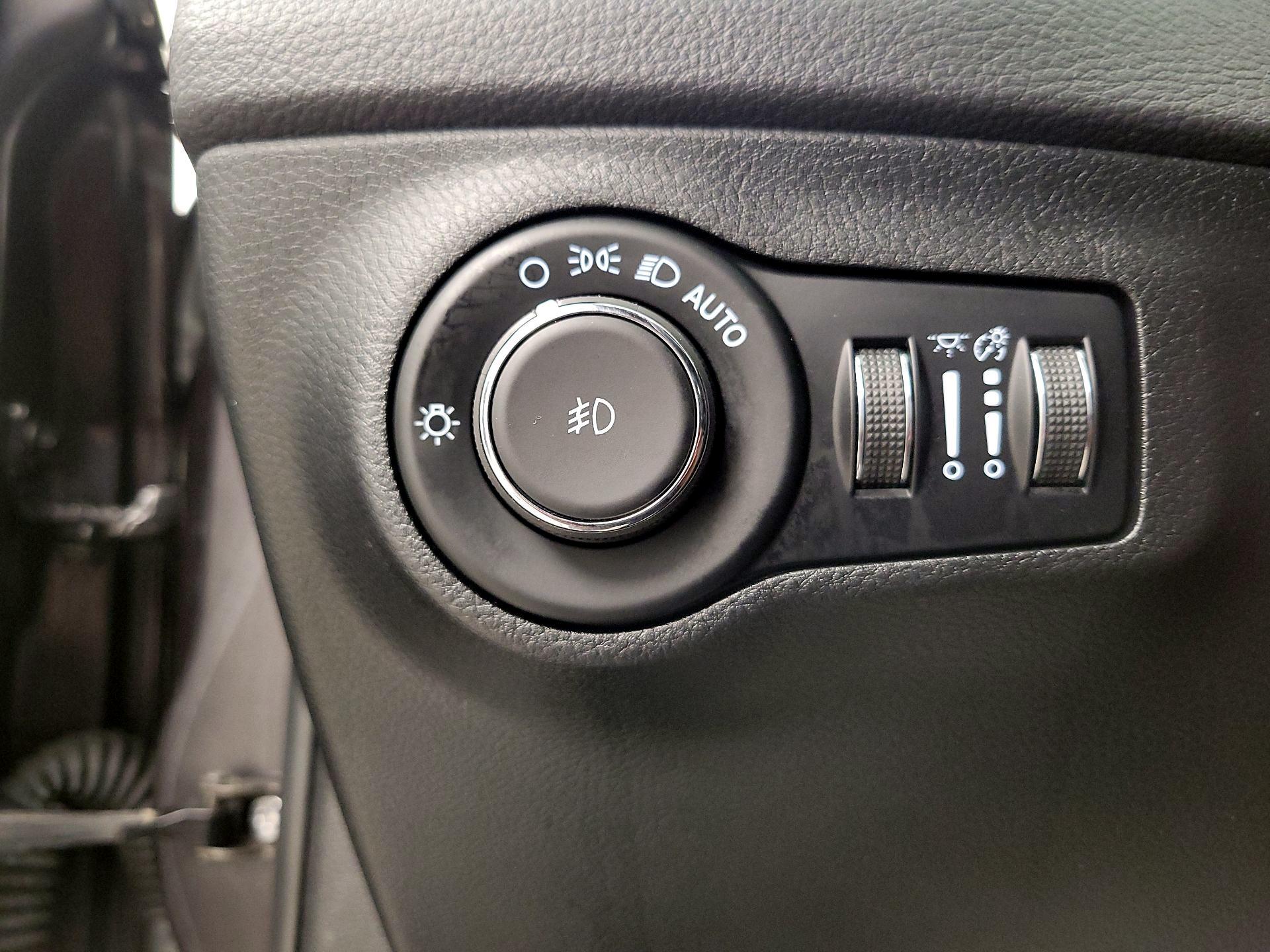 Thumbnail: 2021 Jeep Compass - 13