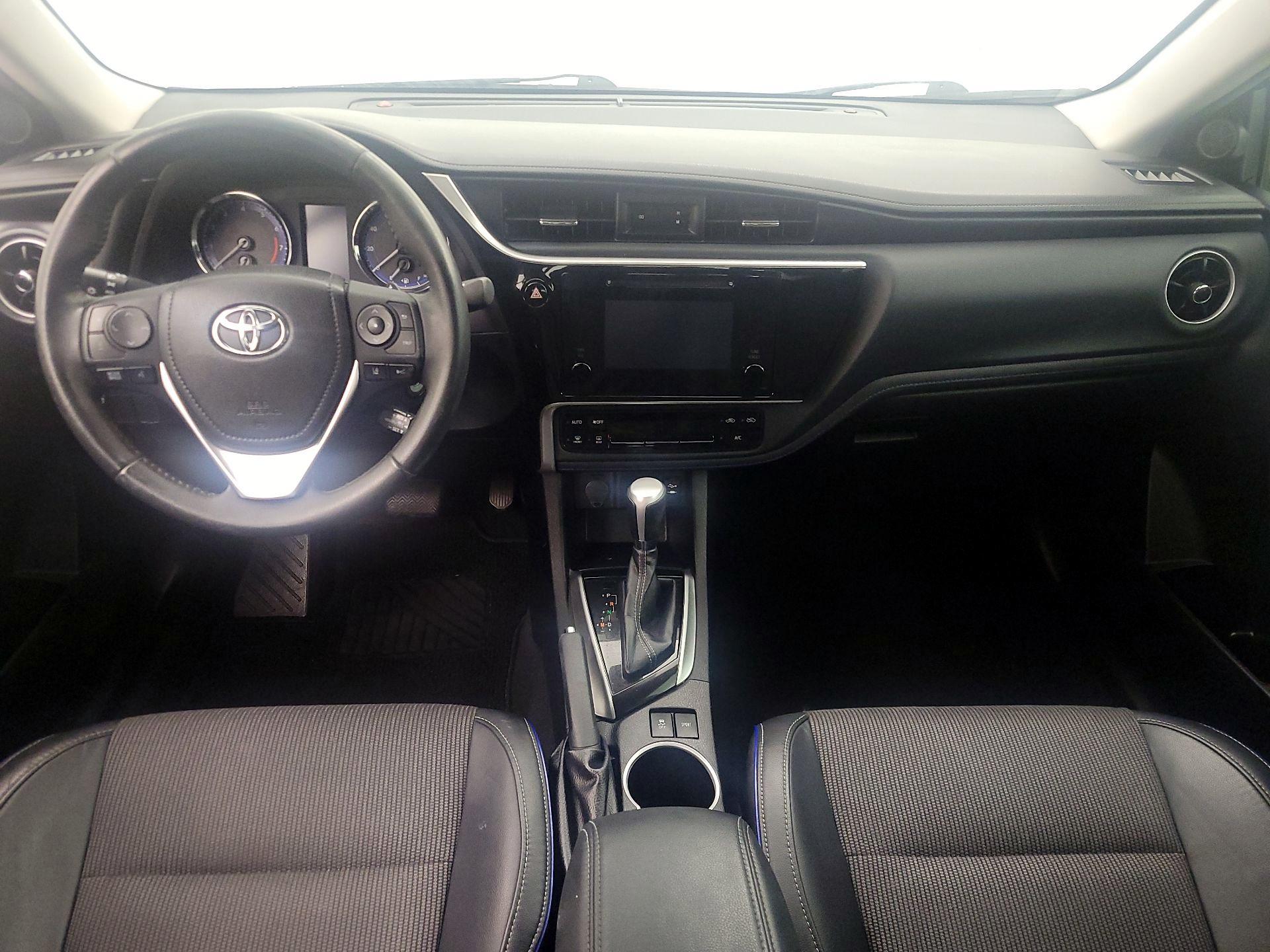 Thumbnail: 2018 Toyota Corolla - 9