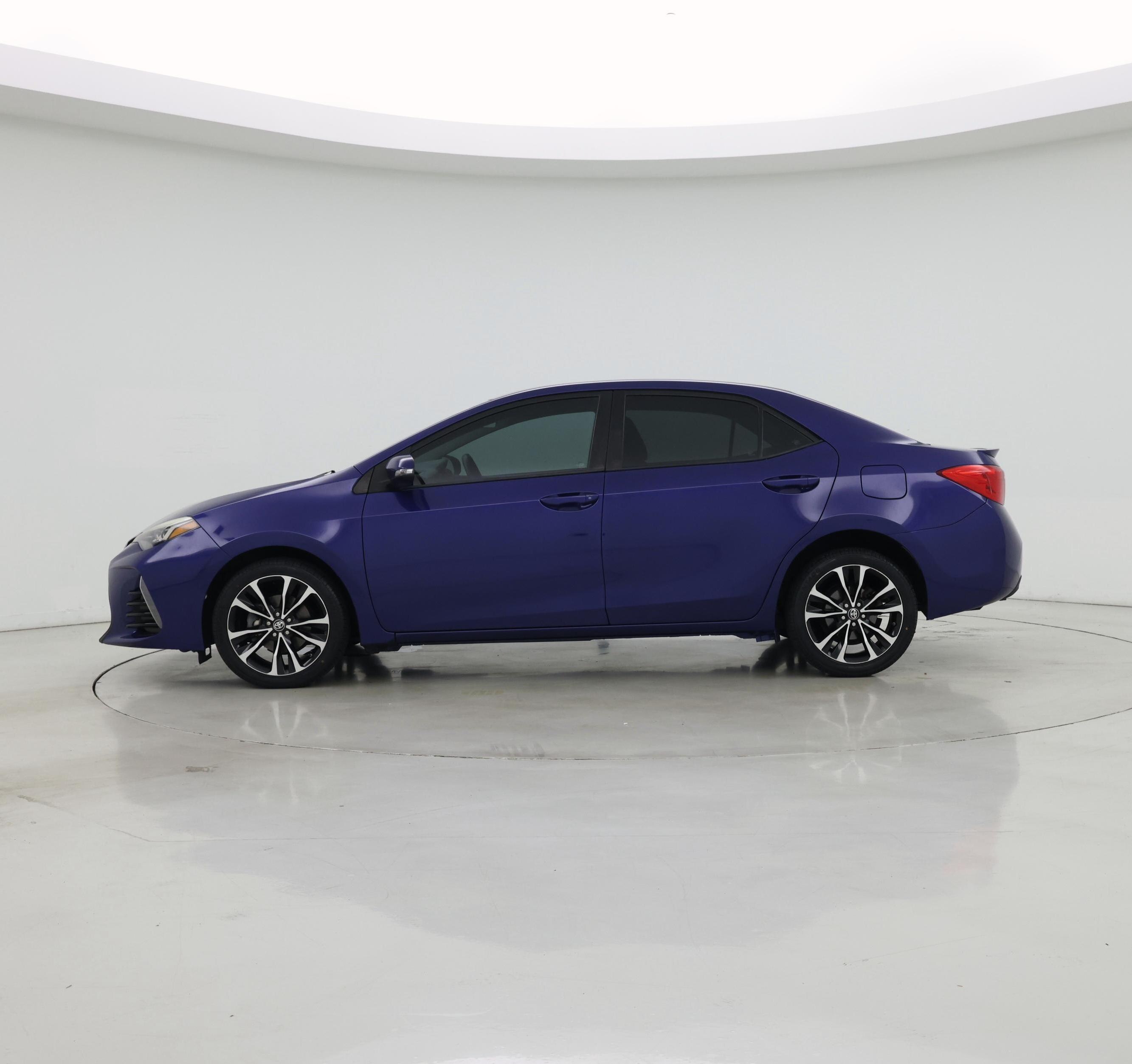 Thumbnail: 2018 Toyota Corolla - 3