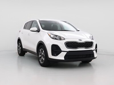 White 2022 Kia Sportage LX