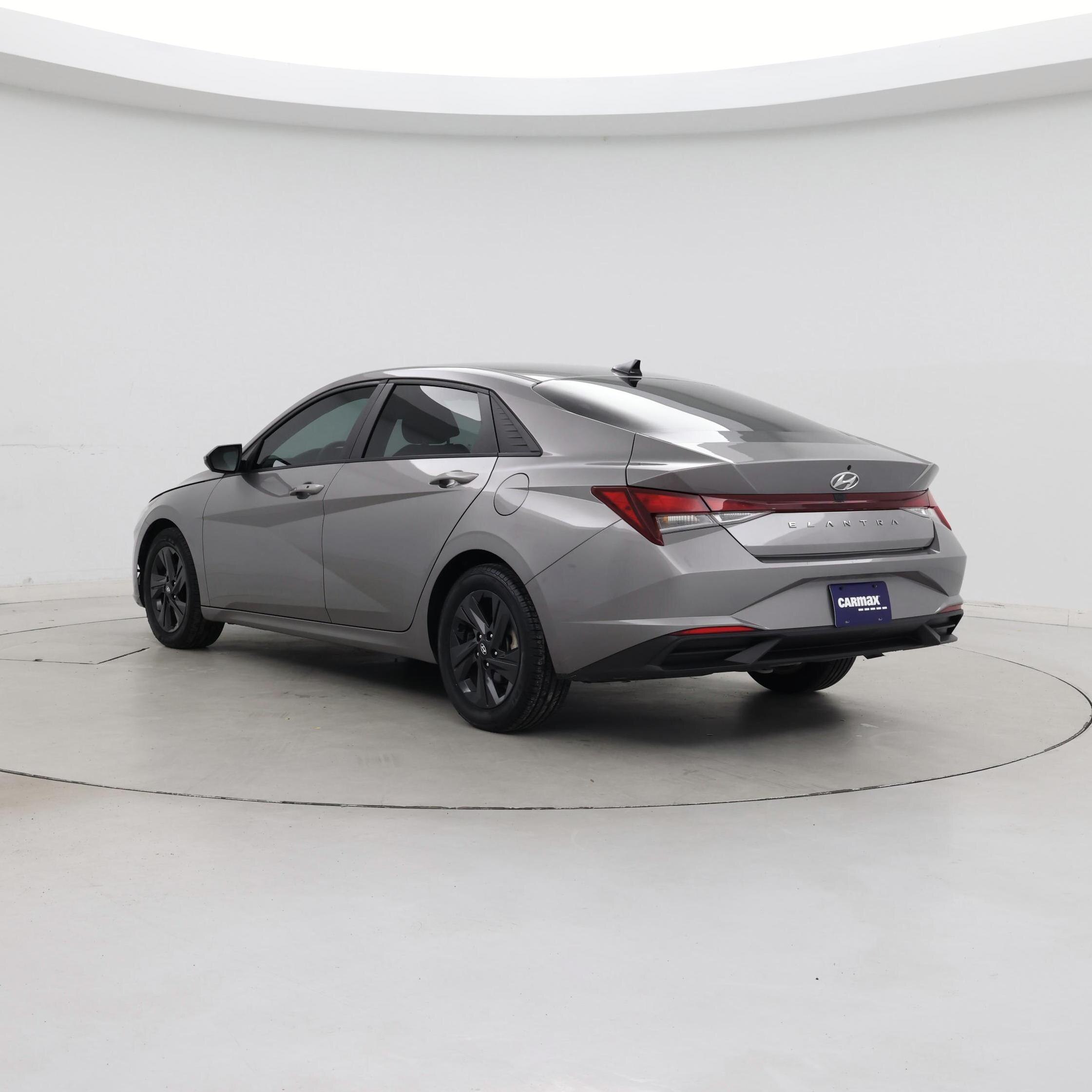 Thumbnail: 2022 Hyundai Elantra - 2