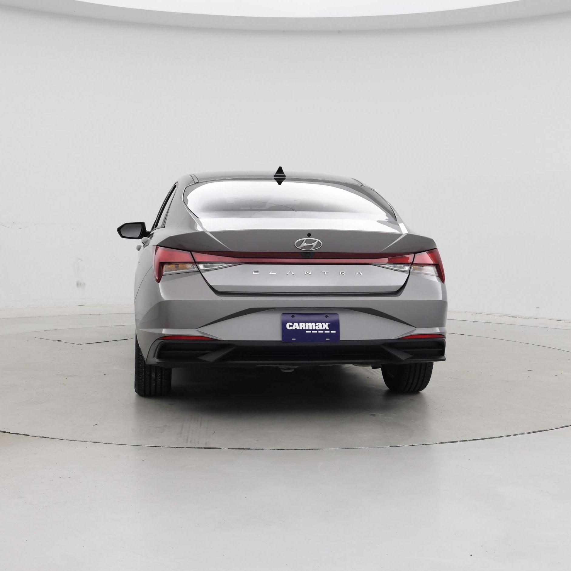 Thumbnail: 2022 Hyundai Elantra - 6