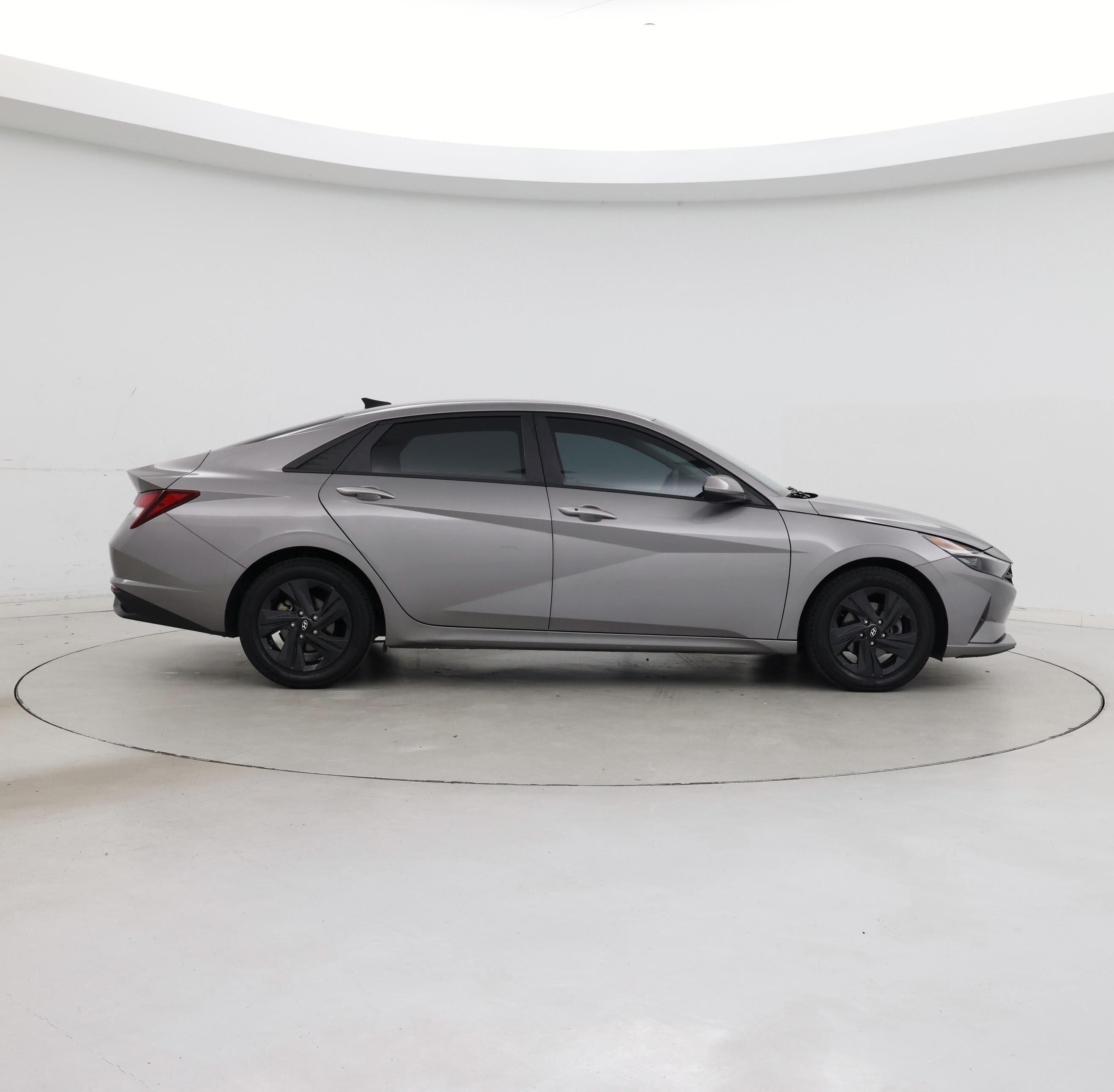 Thumbnail: 2022 Hyundai Elantra - 7