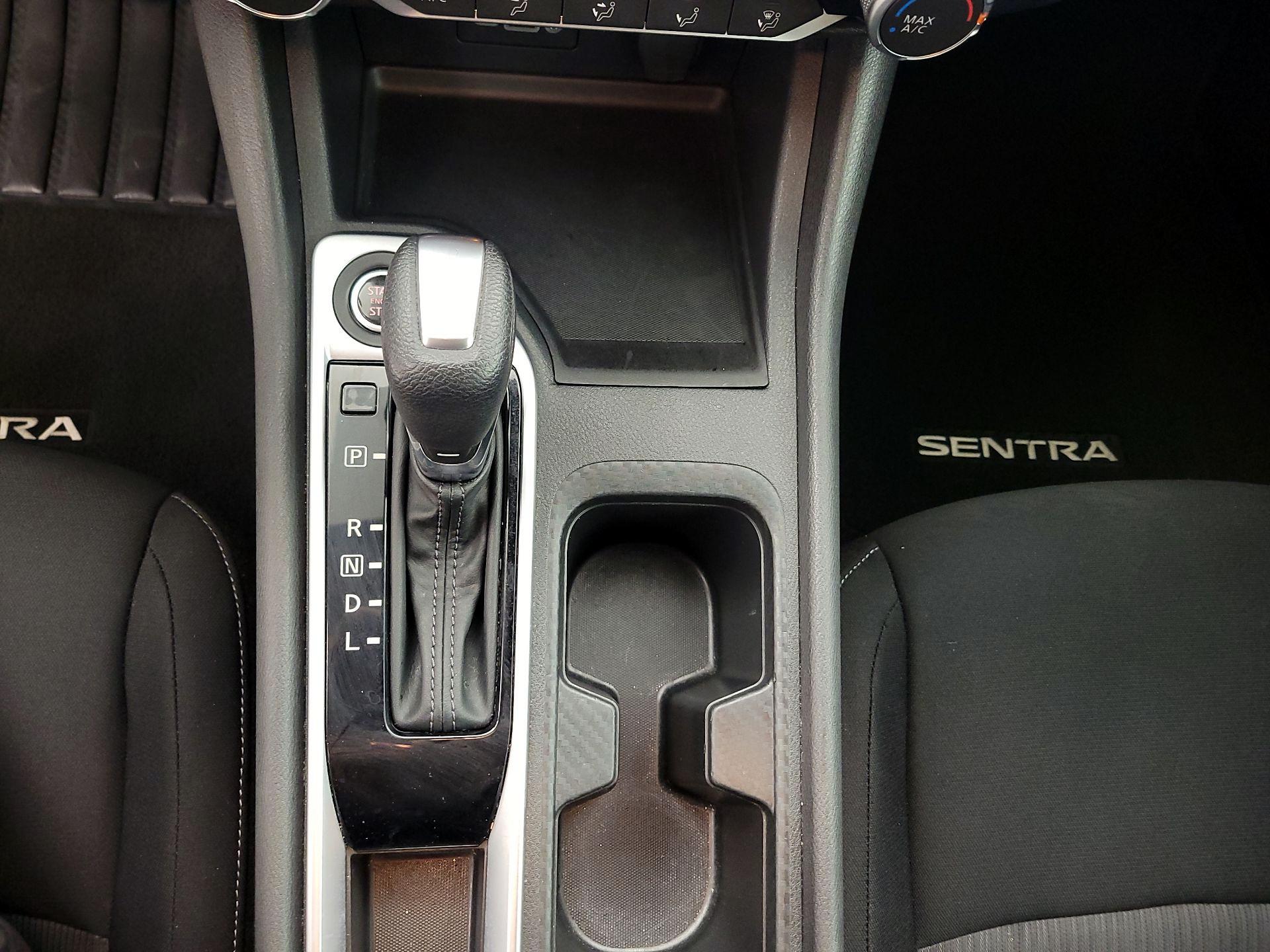 Thumbnail: 2022 Nissan Sentra - 17