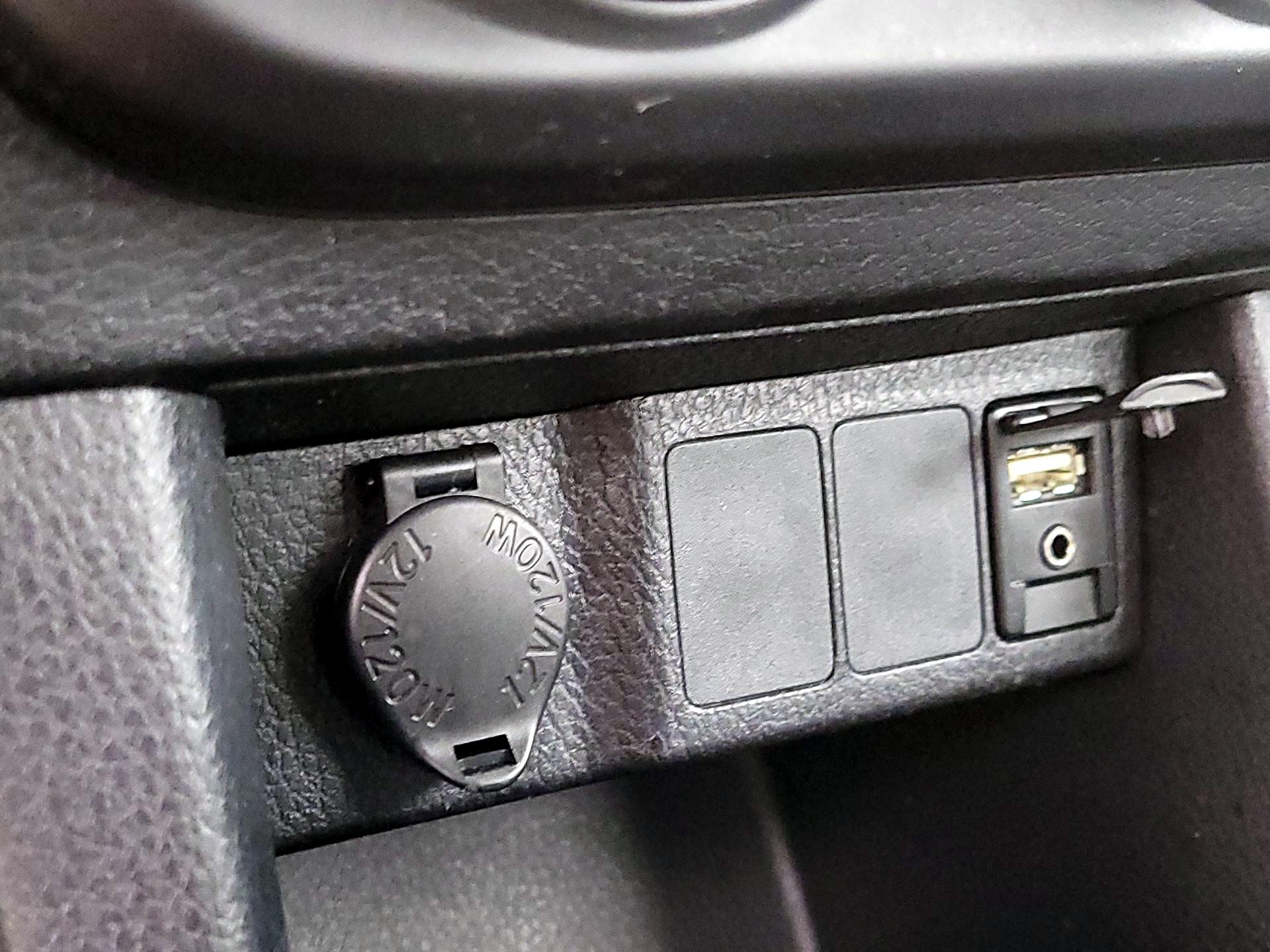 Thumbnail: 2016 Toyota Corolla - 18
