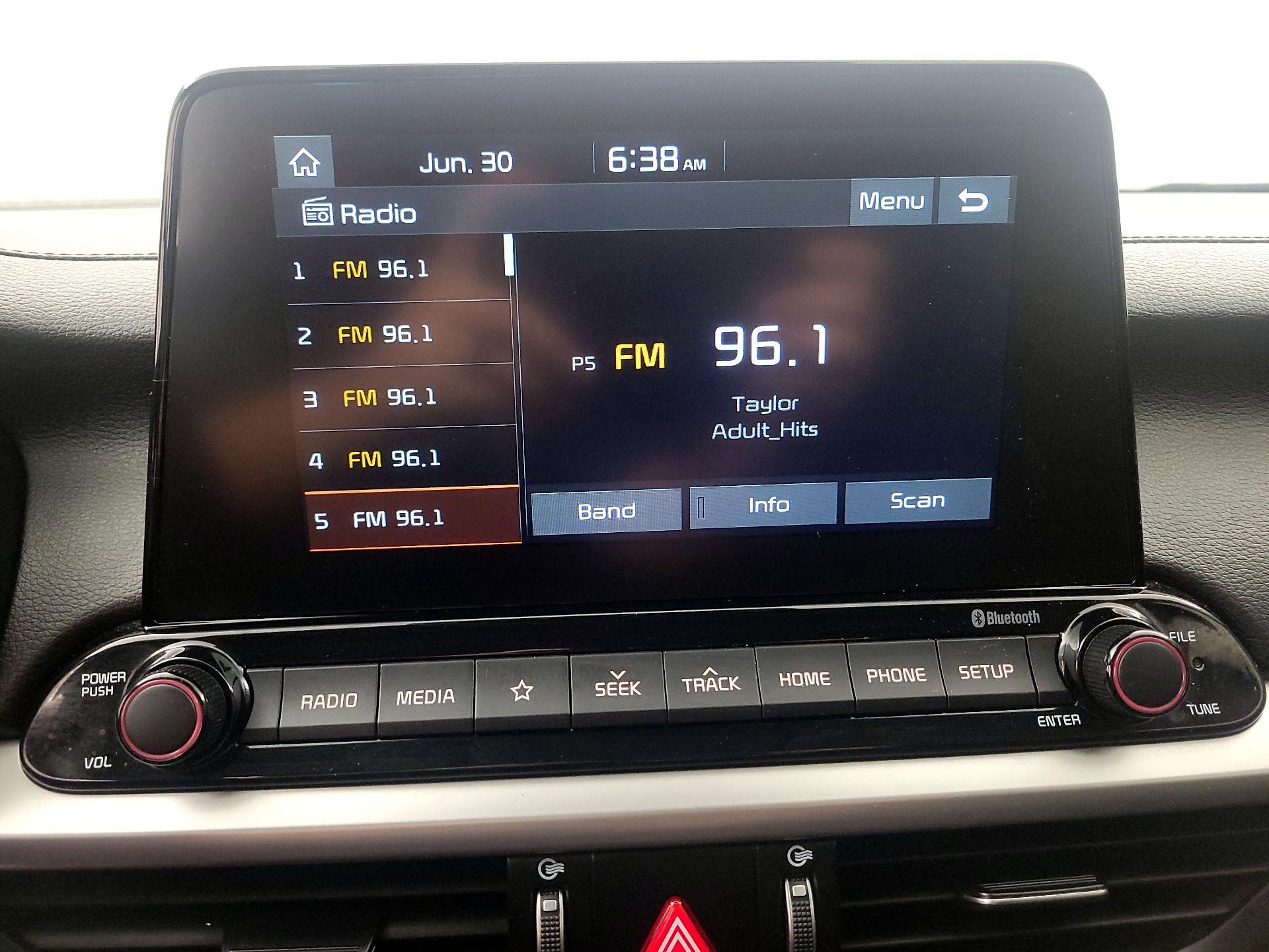 Thumbnail: 2021 Kia Forte - 15