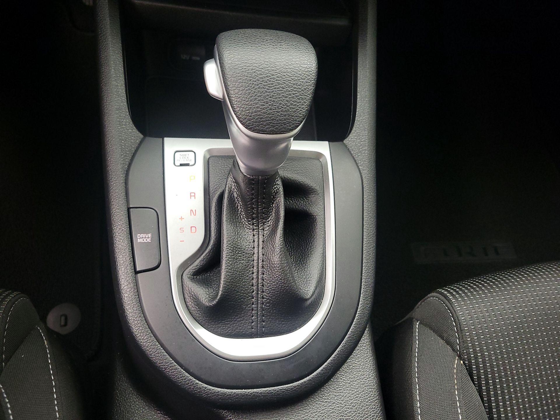 Thumbnail: 2021 Kia Forte - 17