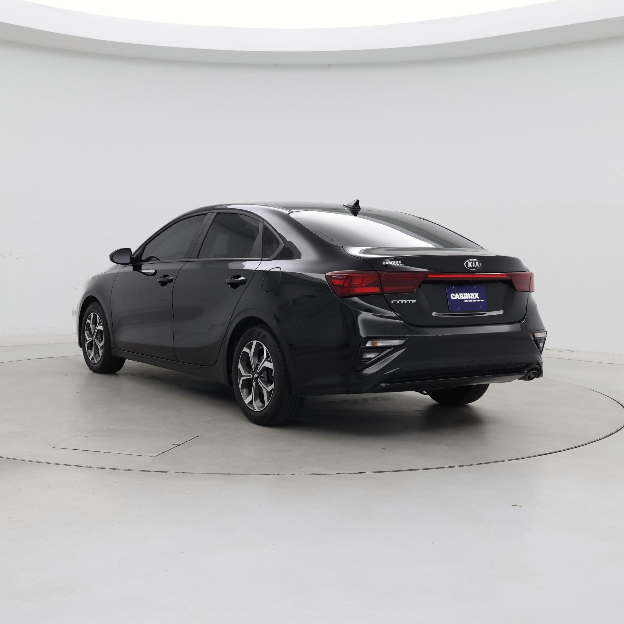 Thumbnail: 2021 Kia Forte - 2