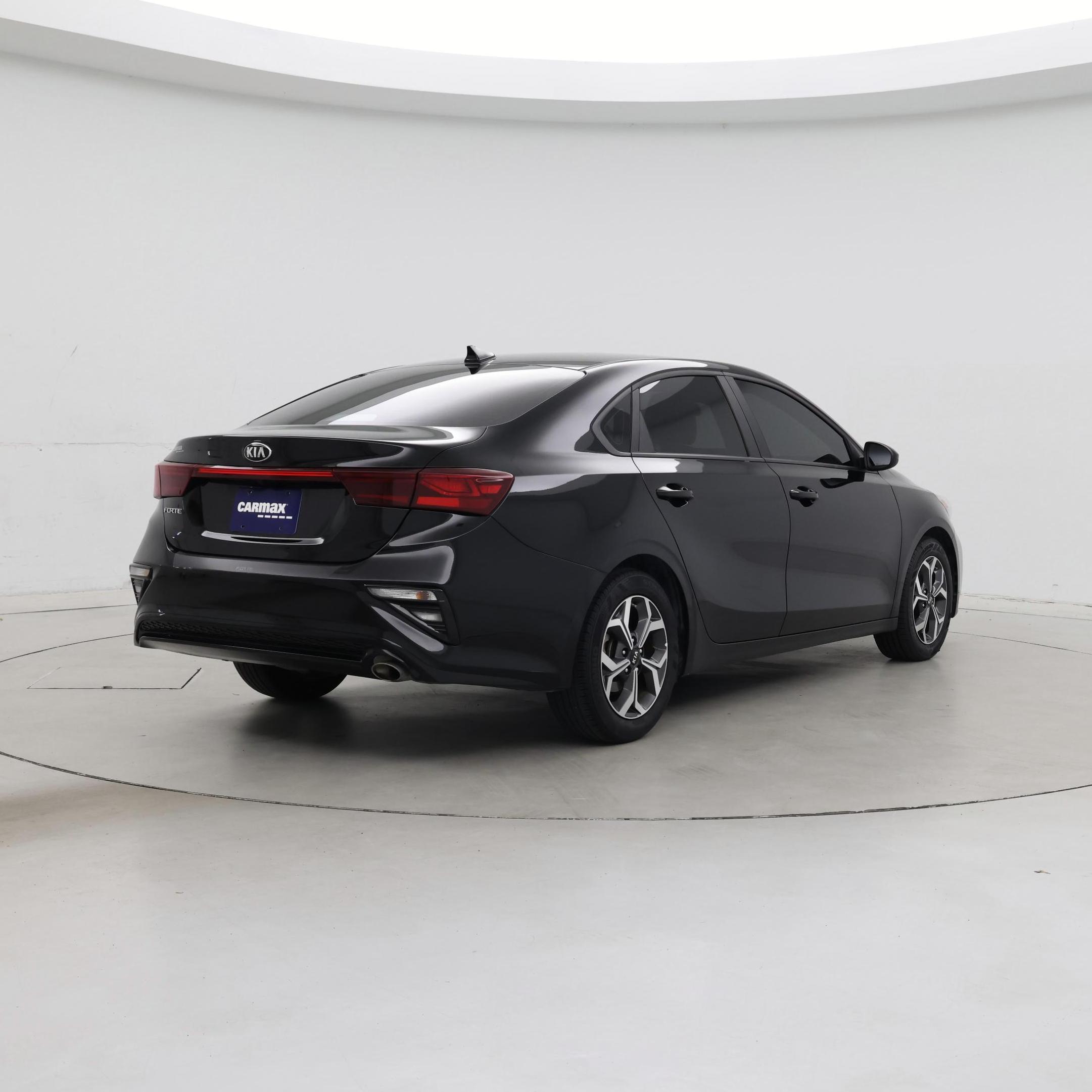 Thumbnail: 2021 Kia Forte - 8