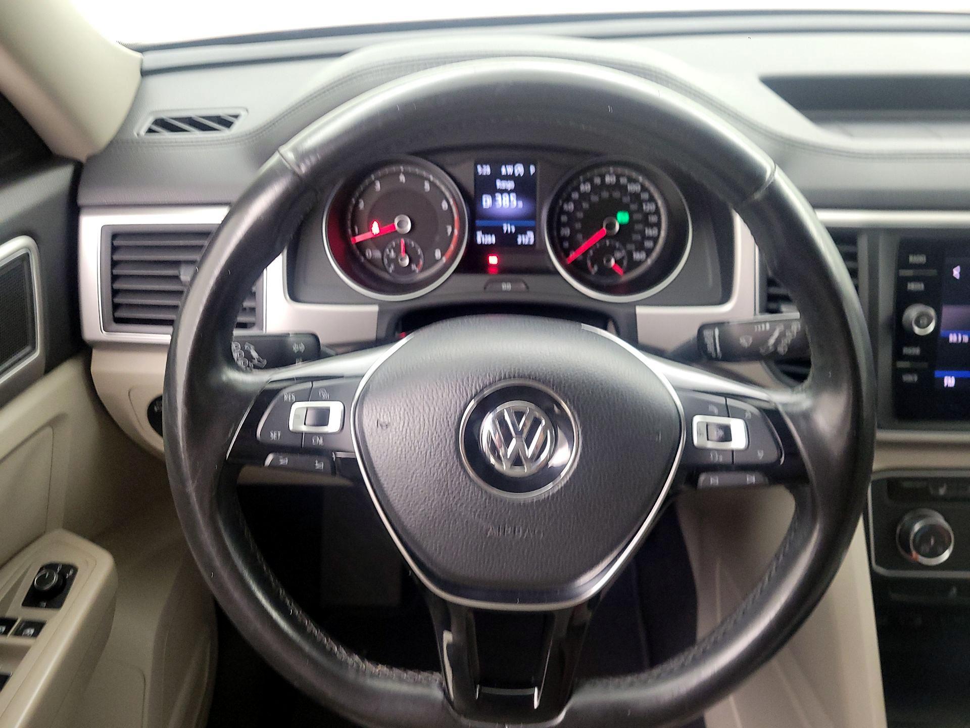 Thumbnail: 2018 Volkswagen Atlas - 10
