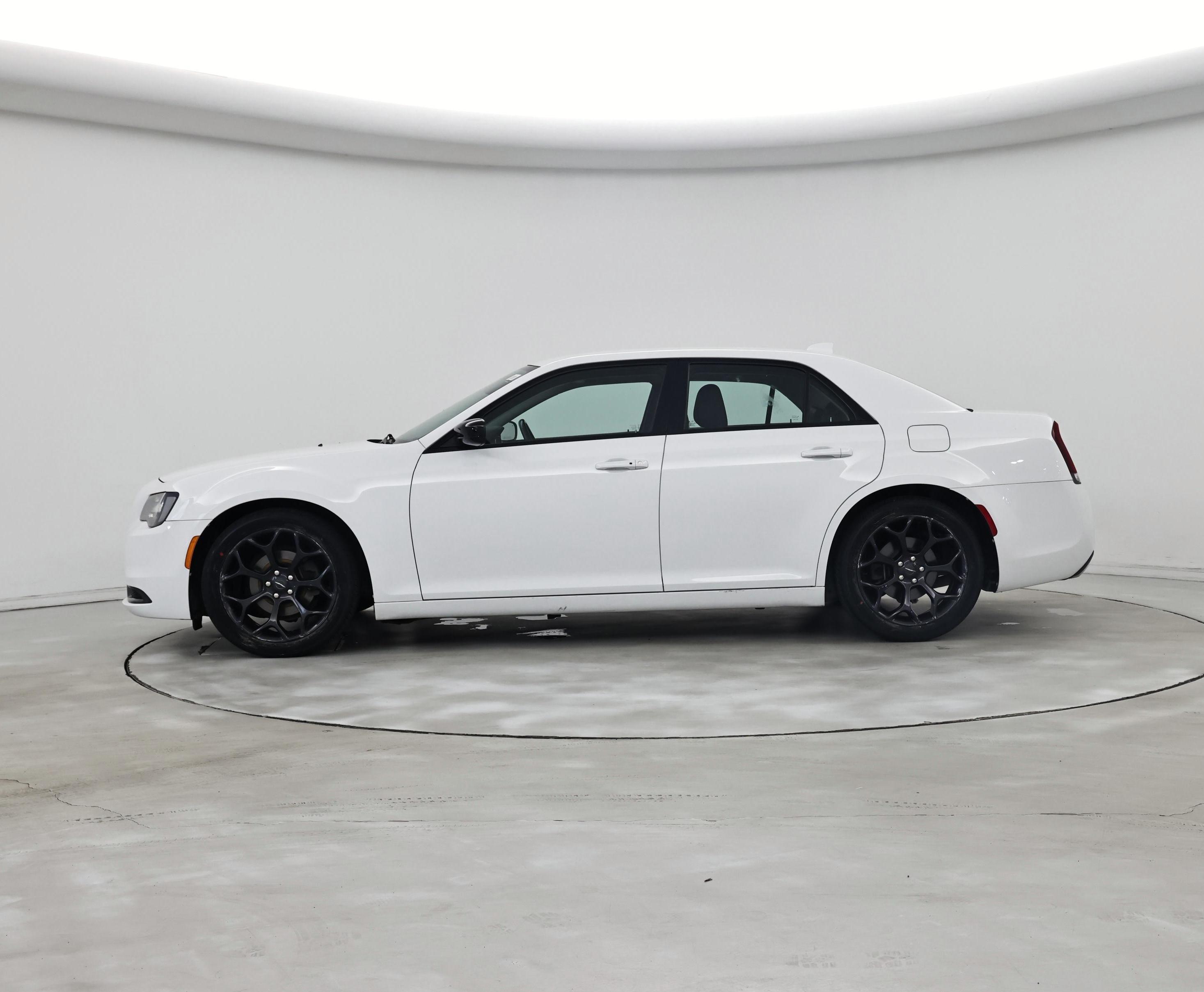 Thumbnail: 2019 Chrysler 300 - 3