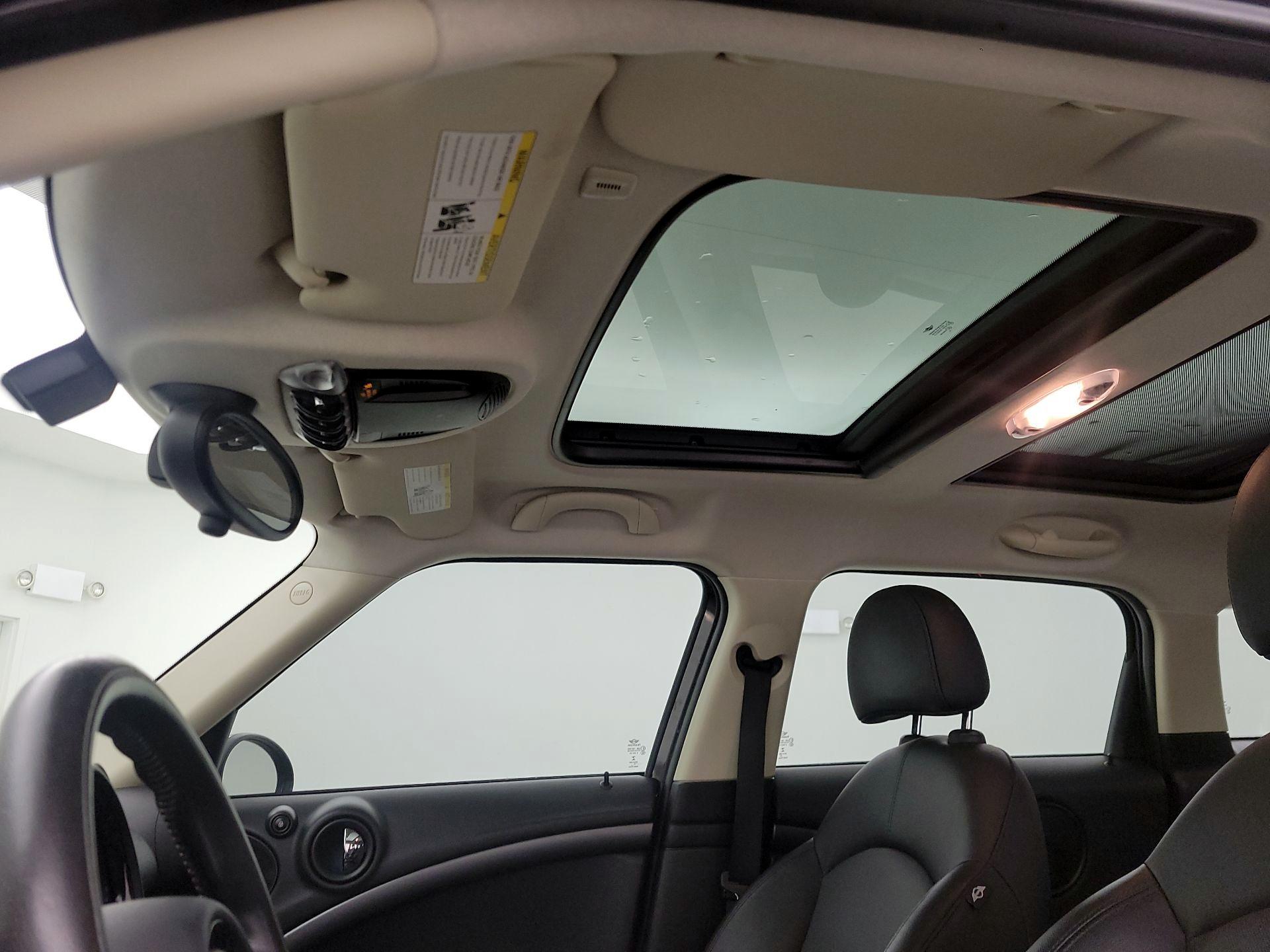 Thumbnail: 2015 MINI Cooper Countryman - 16