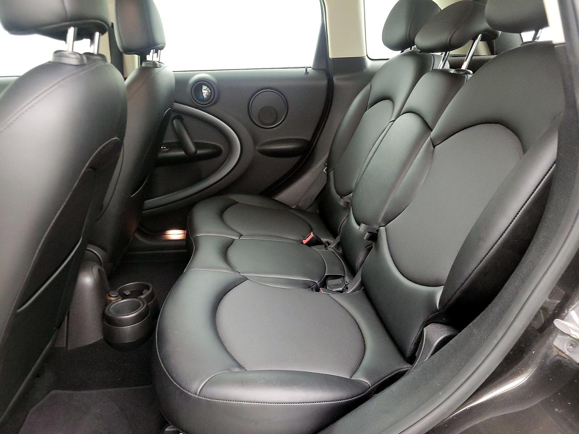 Thumbnail: 2015 MINI Cooper Countryman - 17