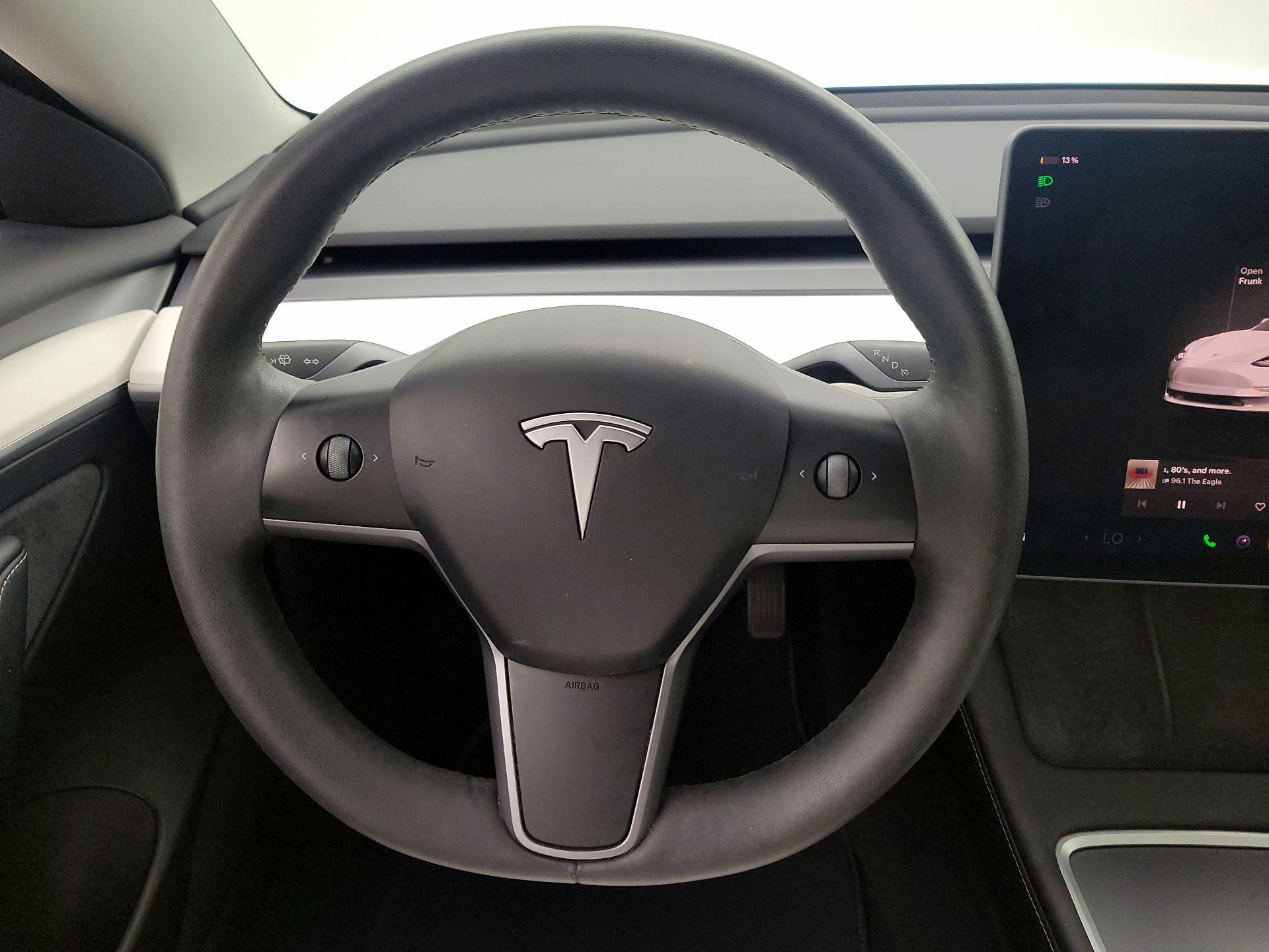 Thumbnail: 2023 Tesla Model 3 - 10