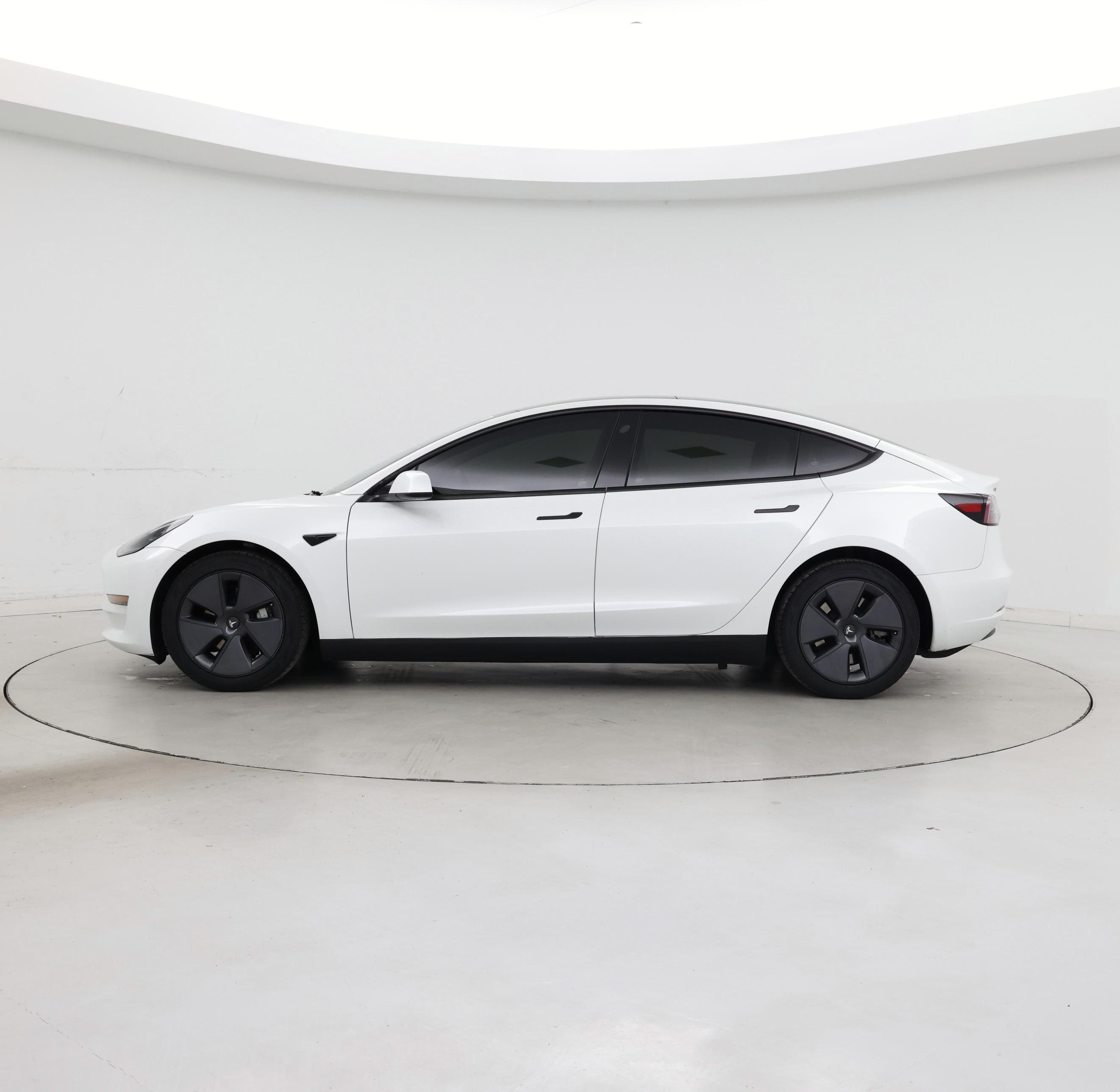 Thumbnail: 2023 Tesla Model 3 - 3