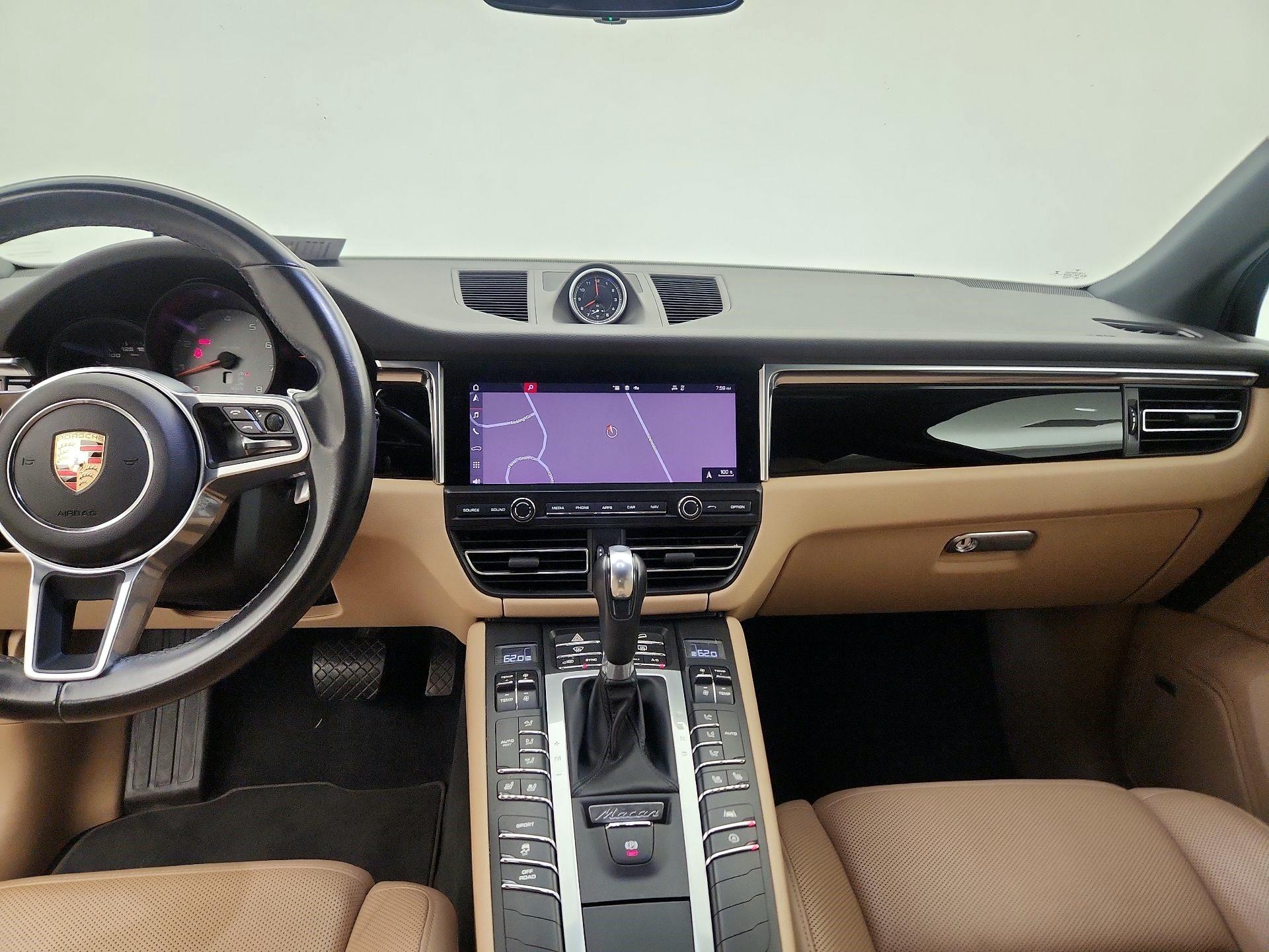 Thumbnail: 2020 Porsche Macan - 9