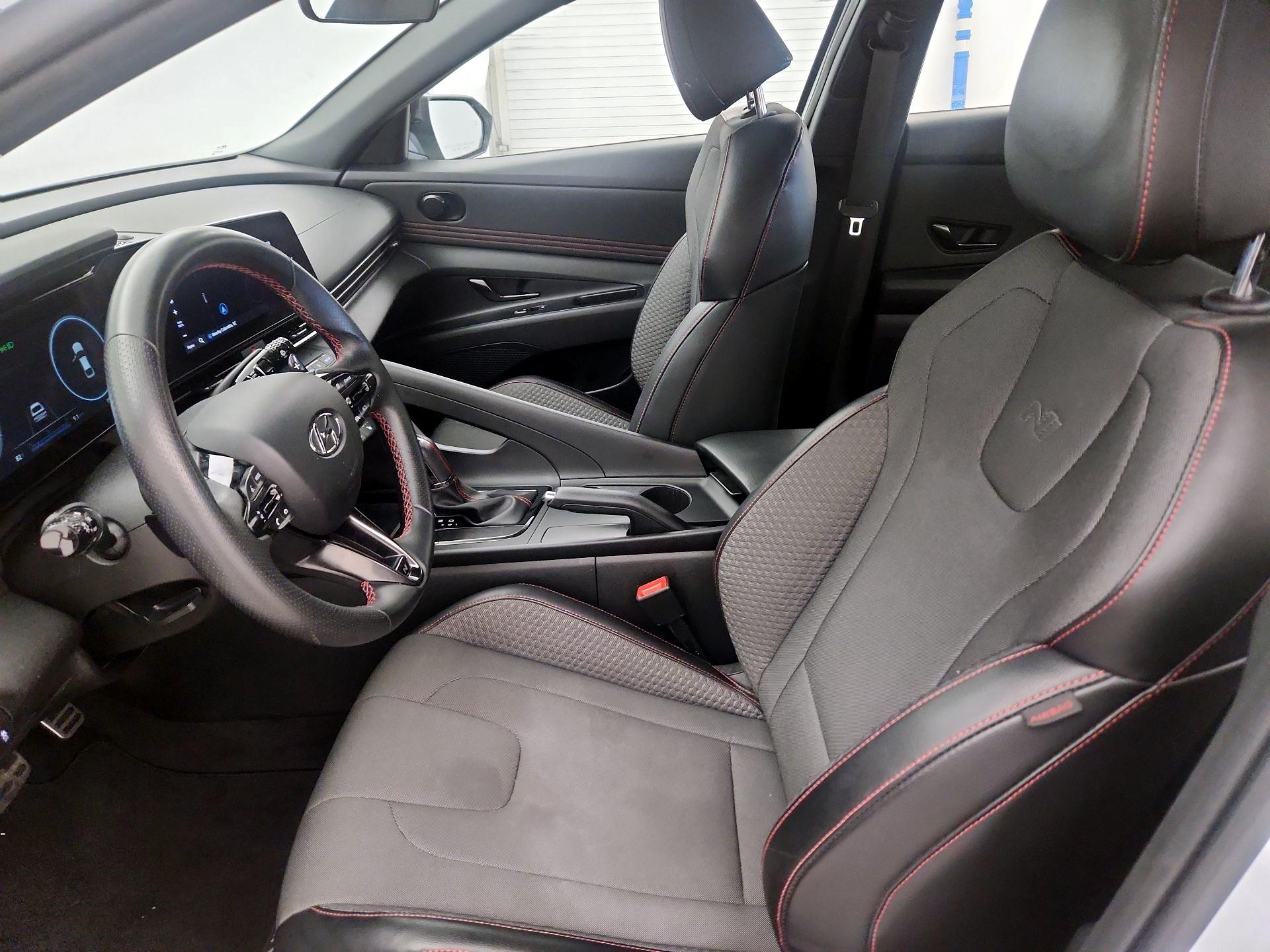 Thumbnail: 2023 Hyundai Elantra - 11