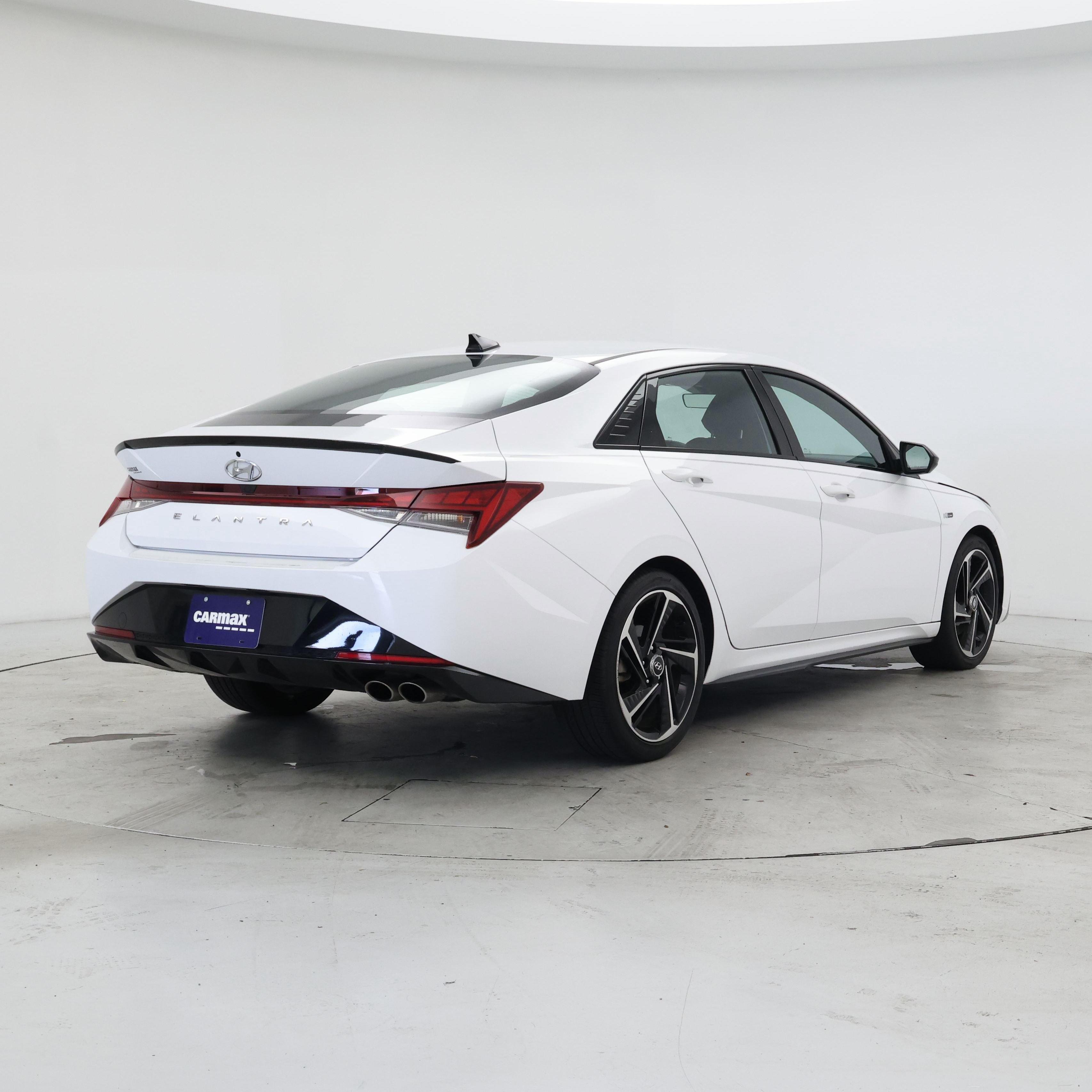 Thumbnail: 2023 Hyundai Elantra - 8