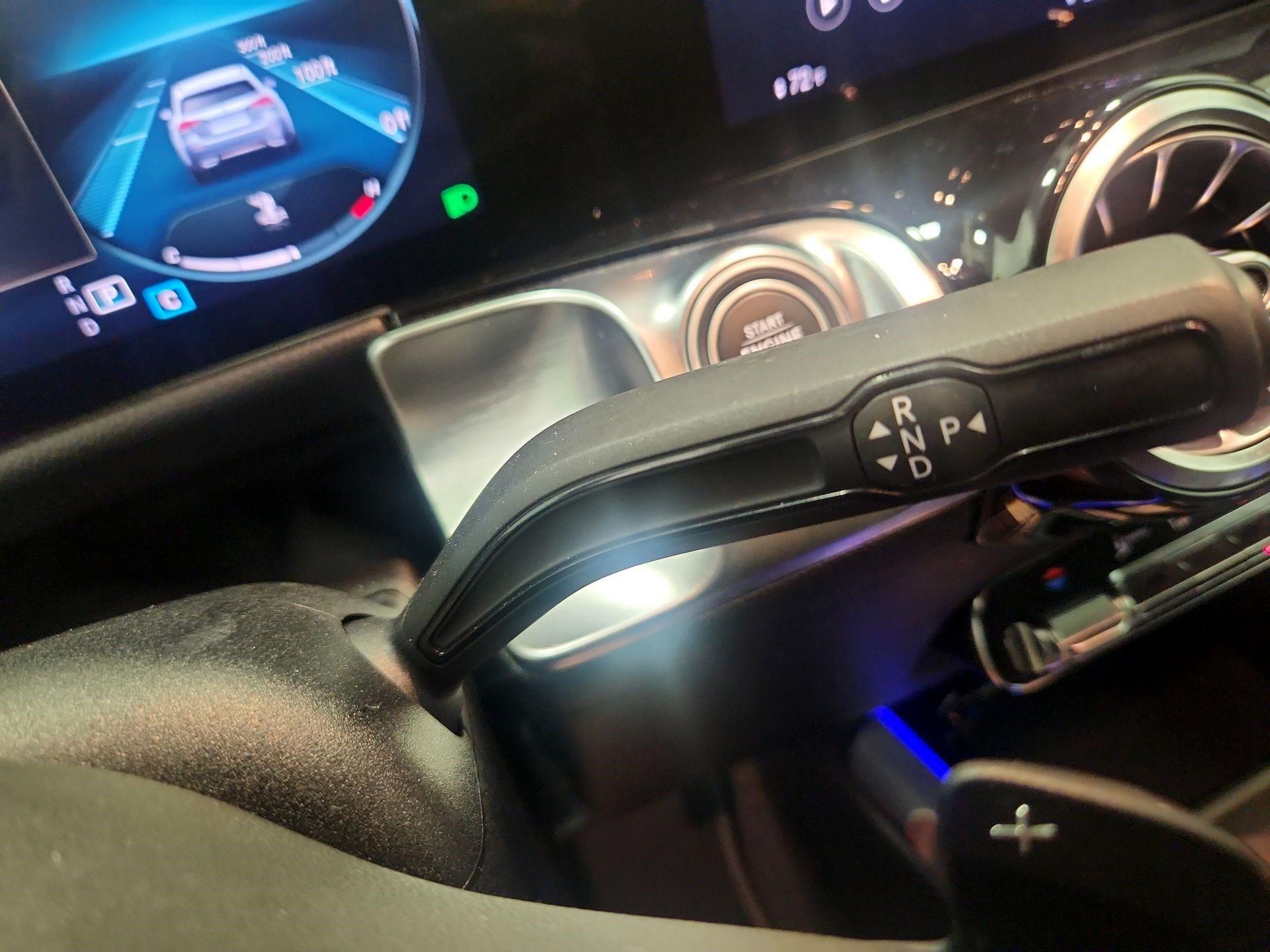 Thumbnail: 2020 Mercedes-Benz GLB - 17