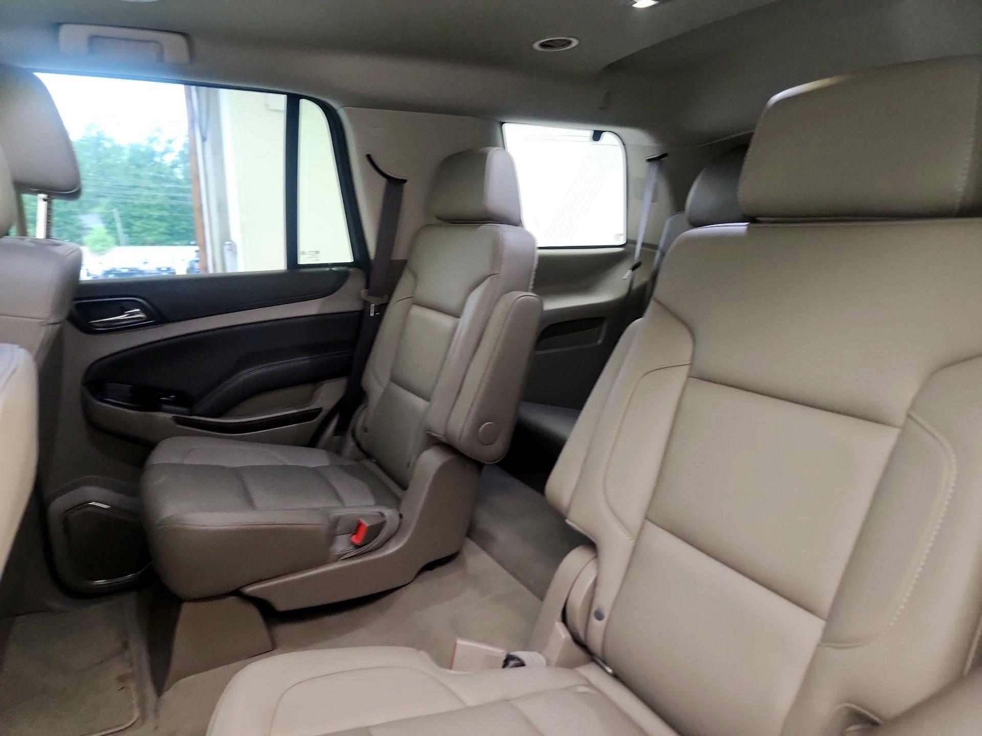 Thumbnail: 2019 Chevrolet Tahoe - 19