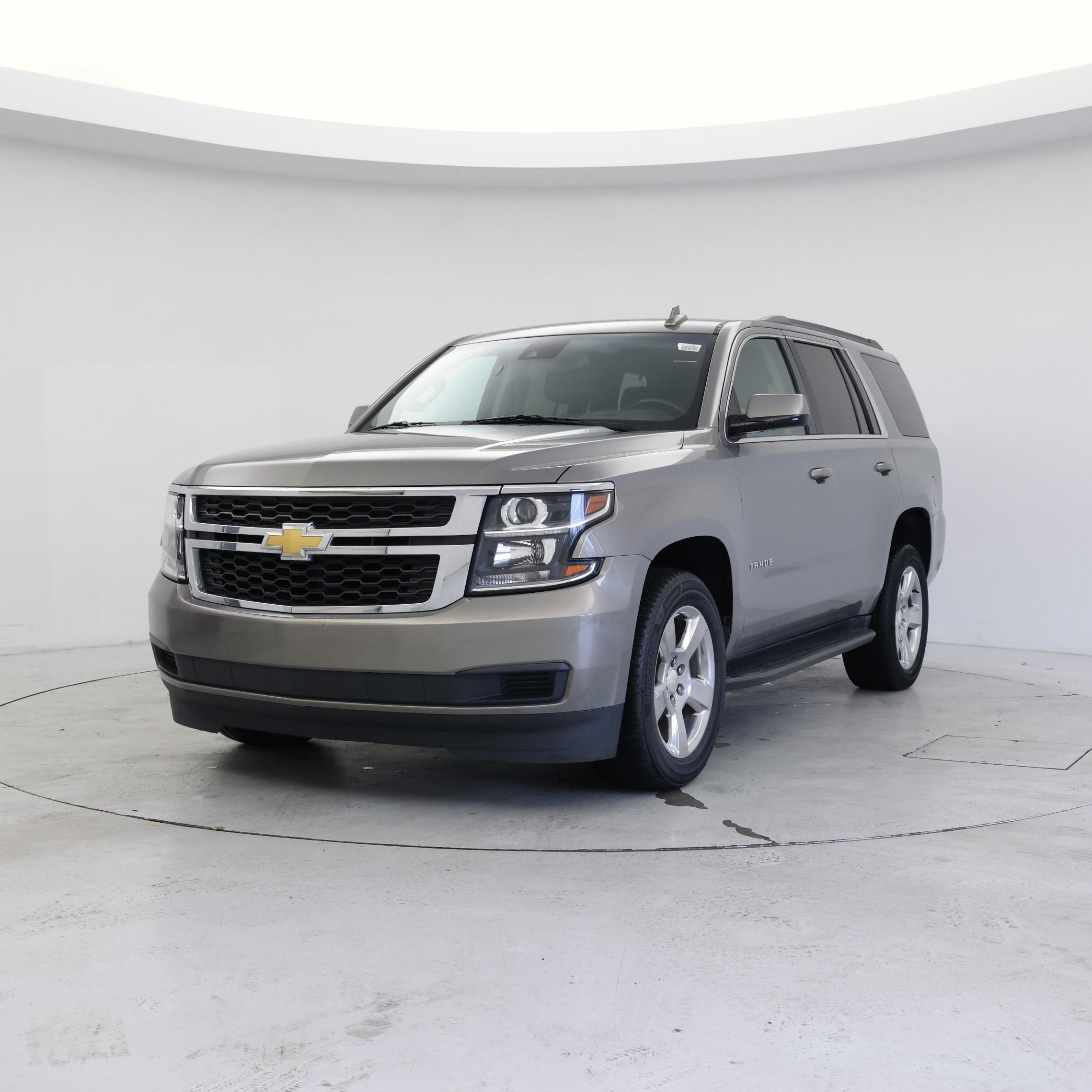 Thumbnail: 2019 Chevrolet Tahoe - 4