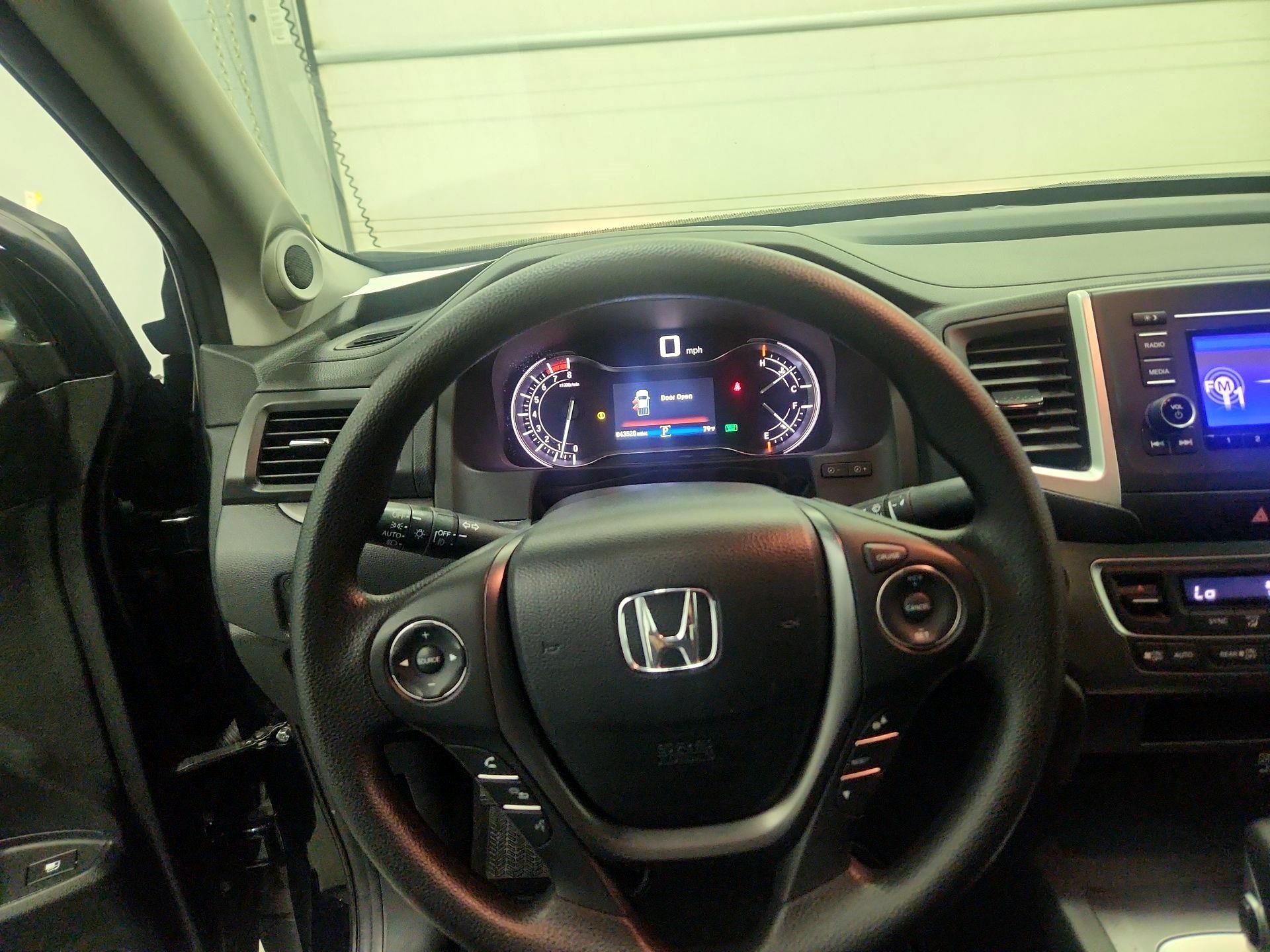 Thumbnail: 2019 Honda Ridgeline - 10