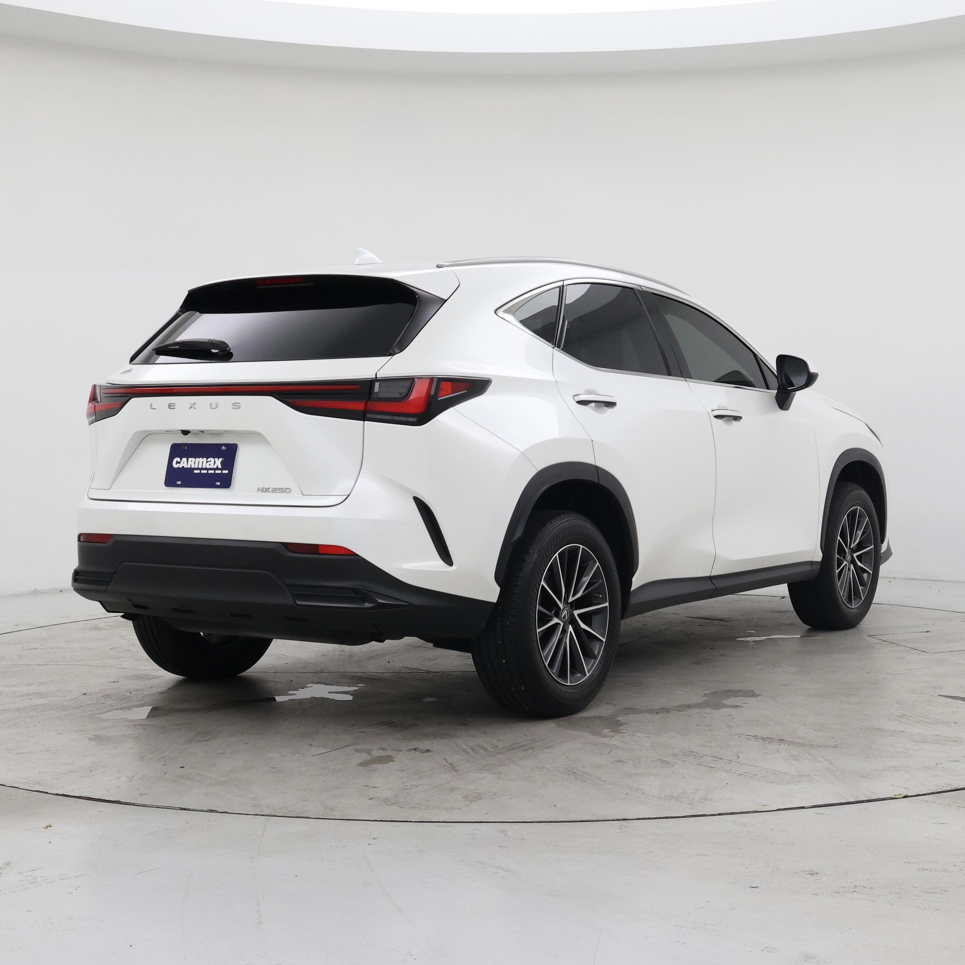 Thumbnail: 2022 Lexus NX - 8