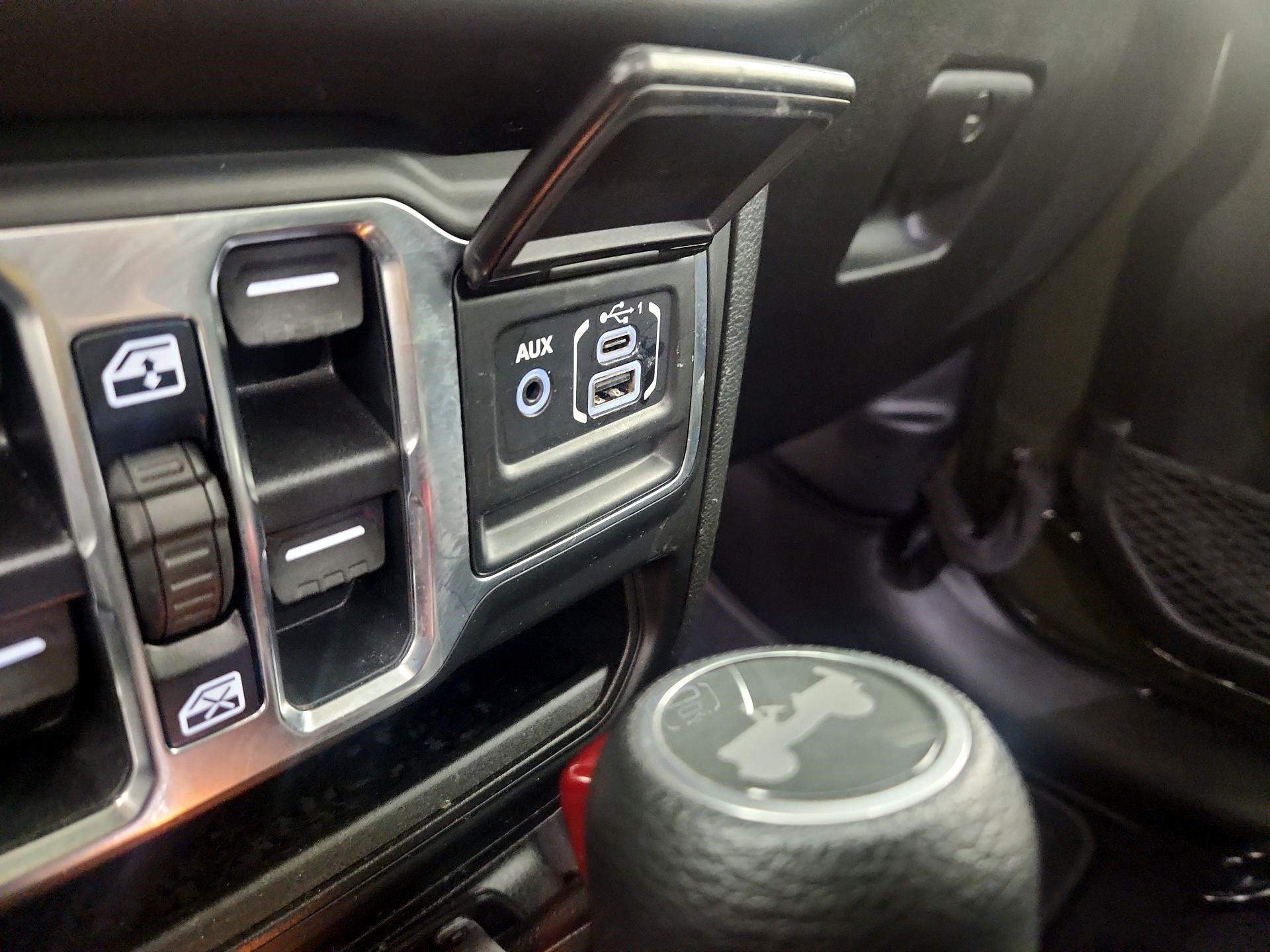 Thumbnail: 2021 Jeep Wrangler - 19