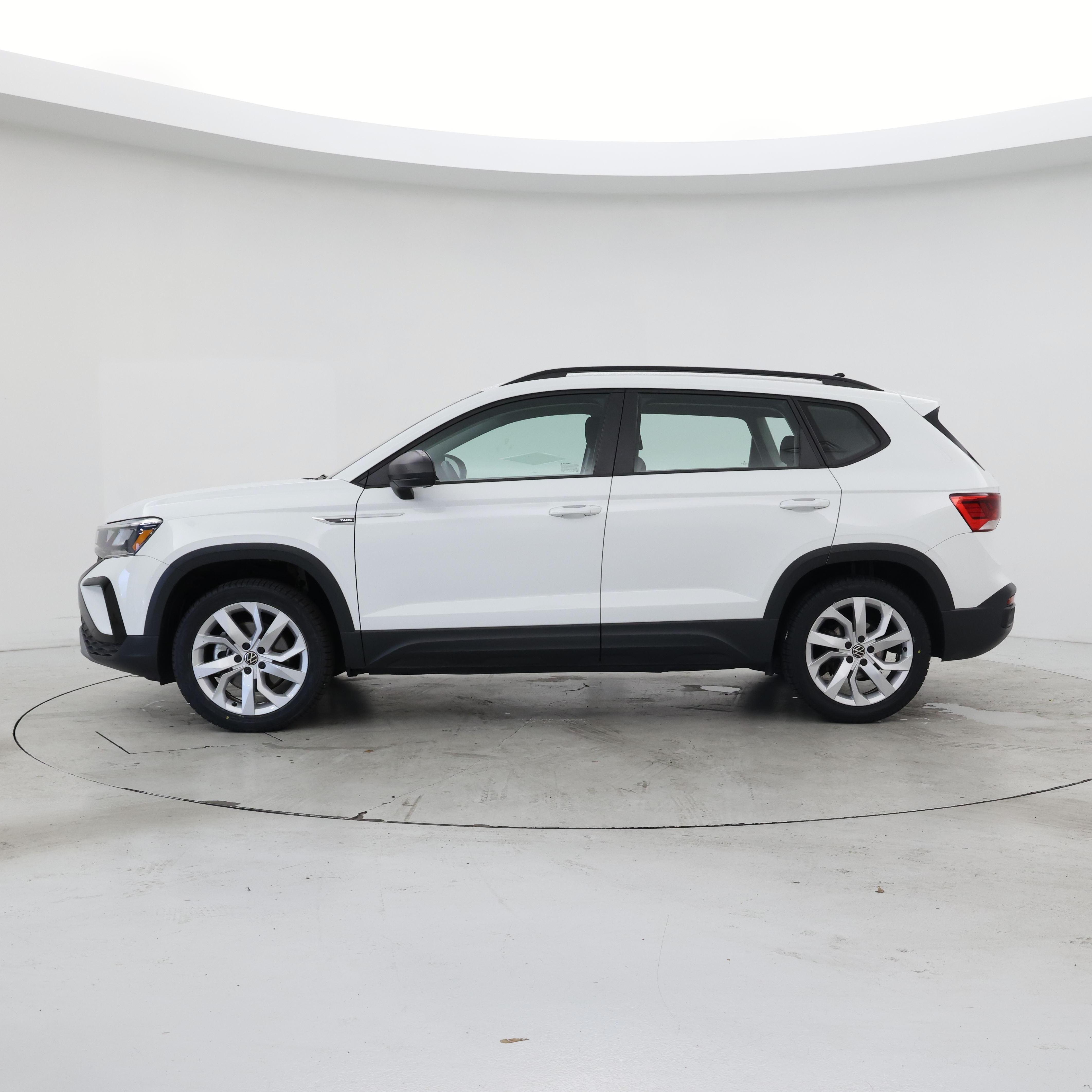 Thumbnail: 2023 Volkswagen Taos - 3