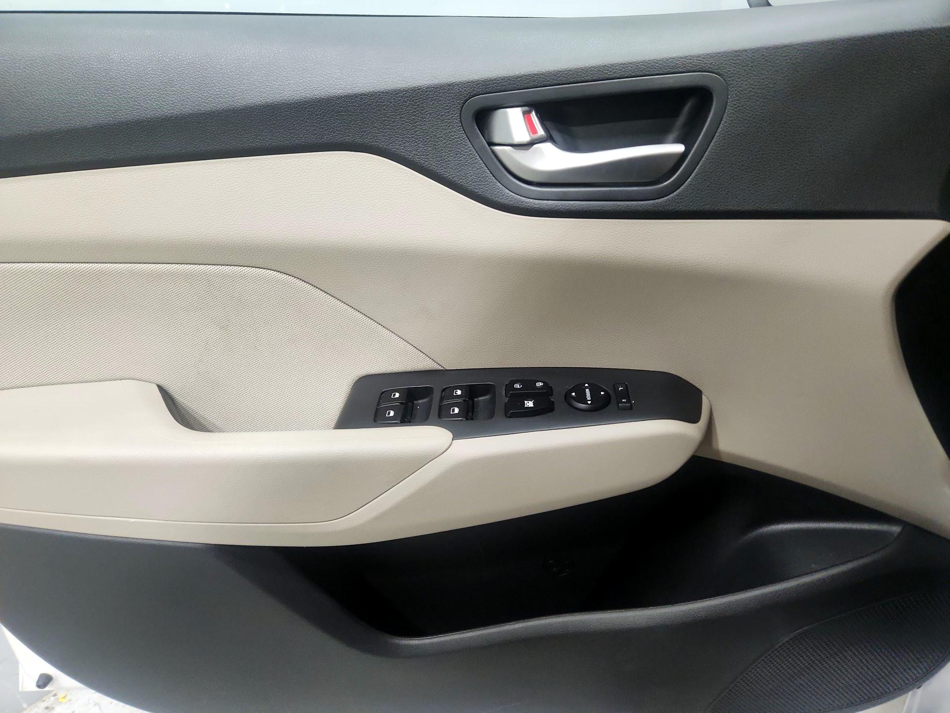 Thumbnail: 2022 Hyundai Accent - 12
