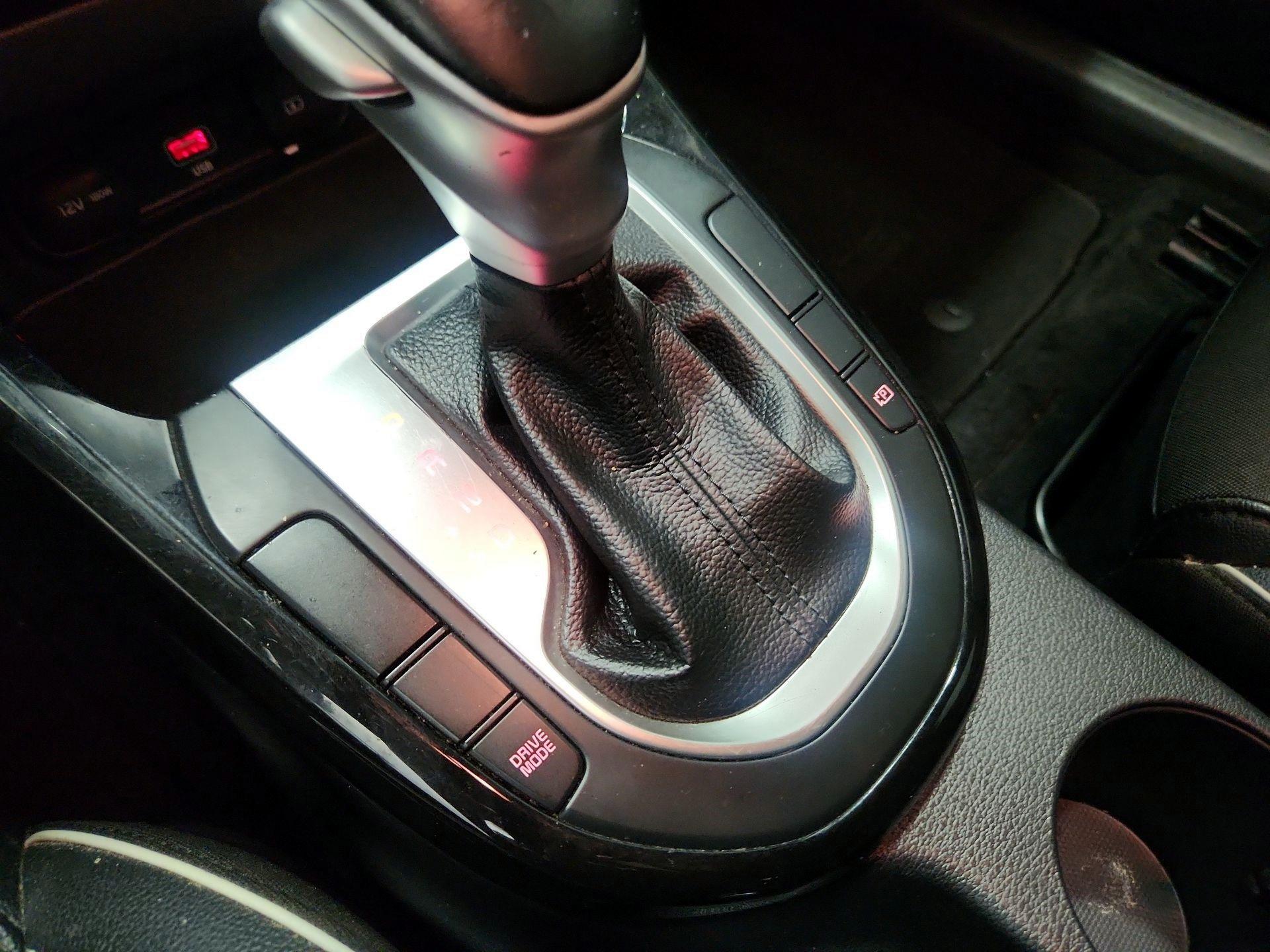 Thumbnail: 2022 Kia Forte - 18