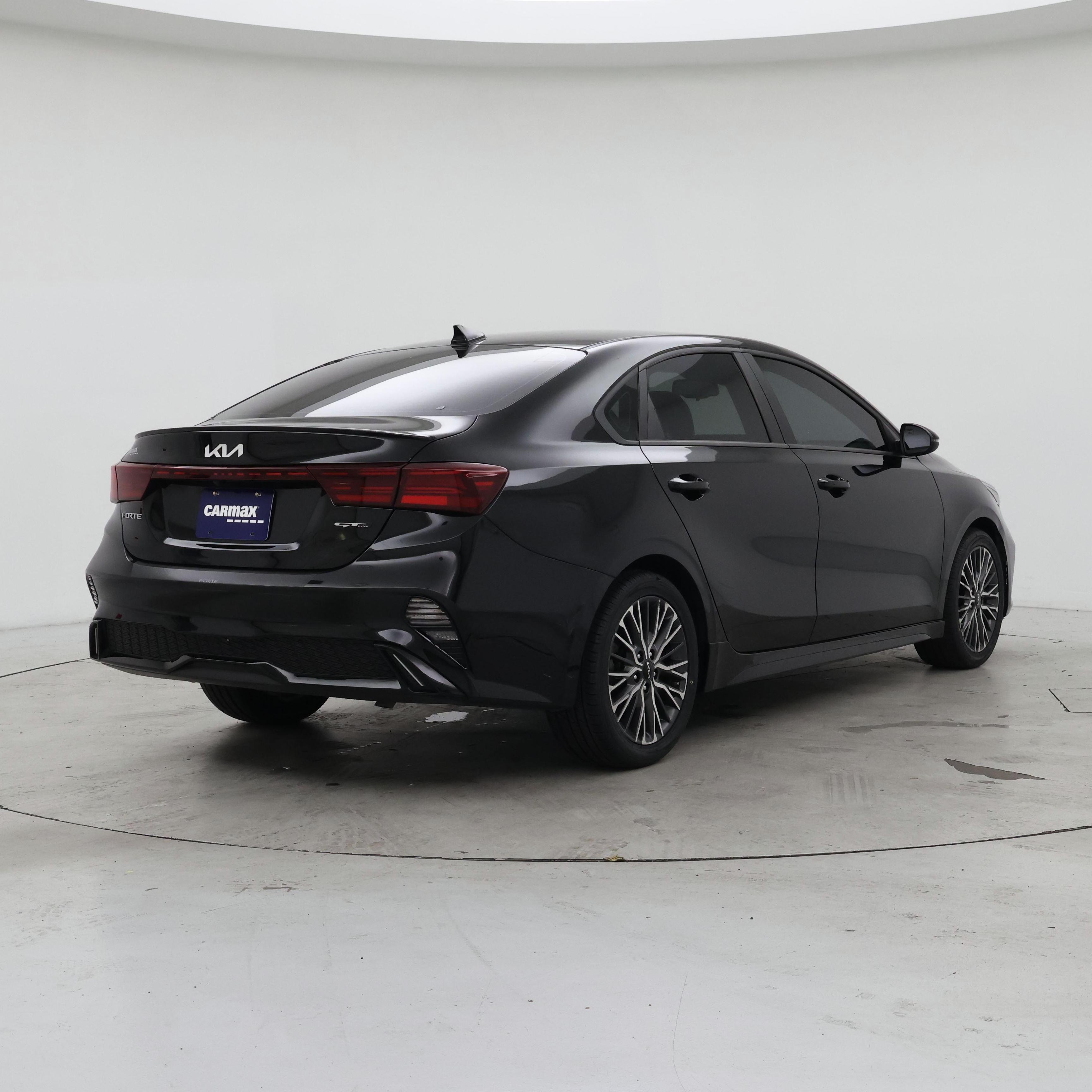 Thumbnail: 2022 Kia Forte - 8
