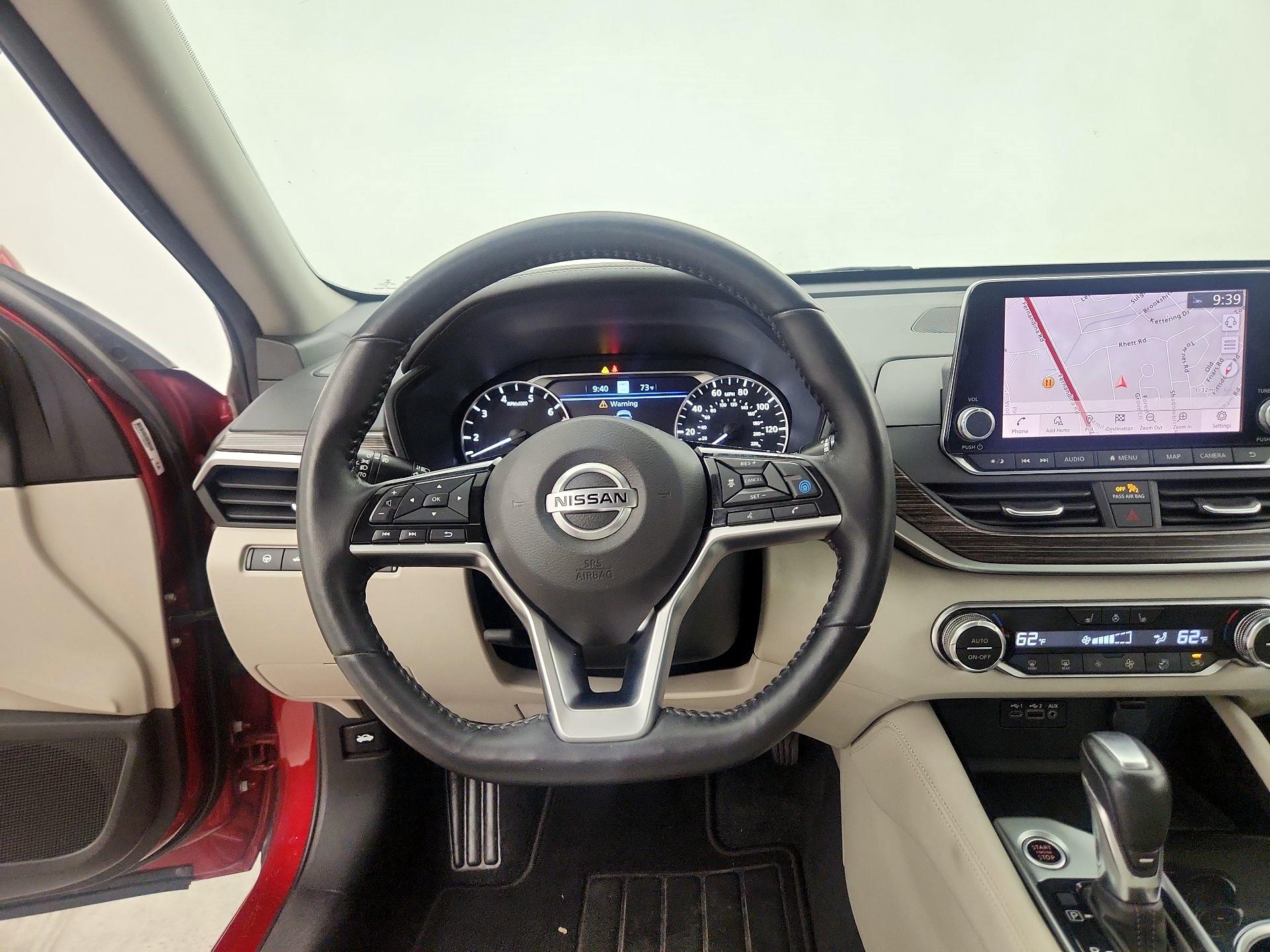 Thumbnail: 2020 Nissan Altima - 10