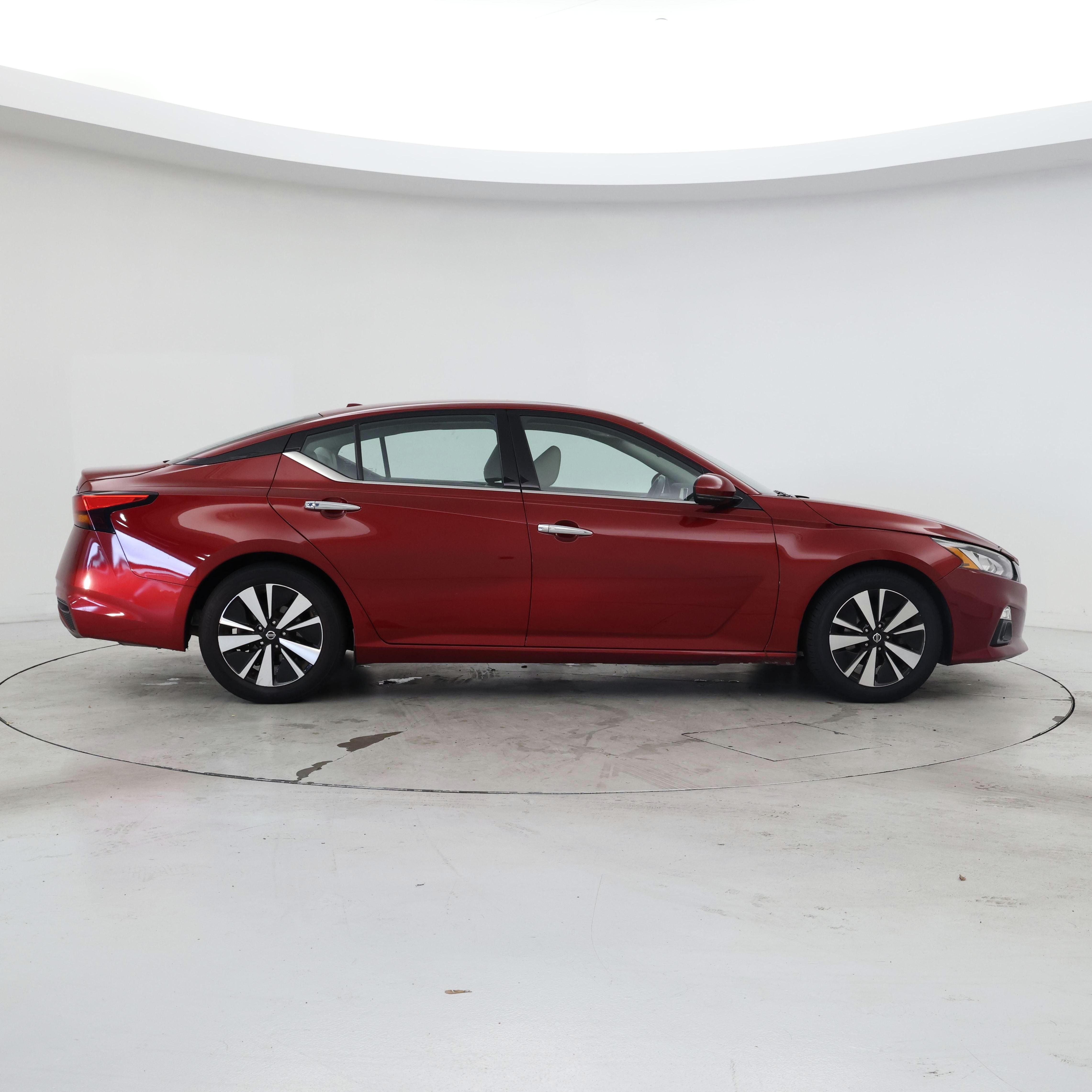 Thumbnail: 2020 Nissan Altima - 7
