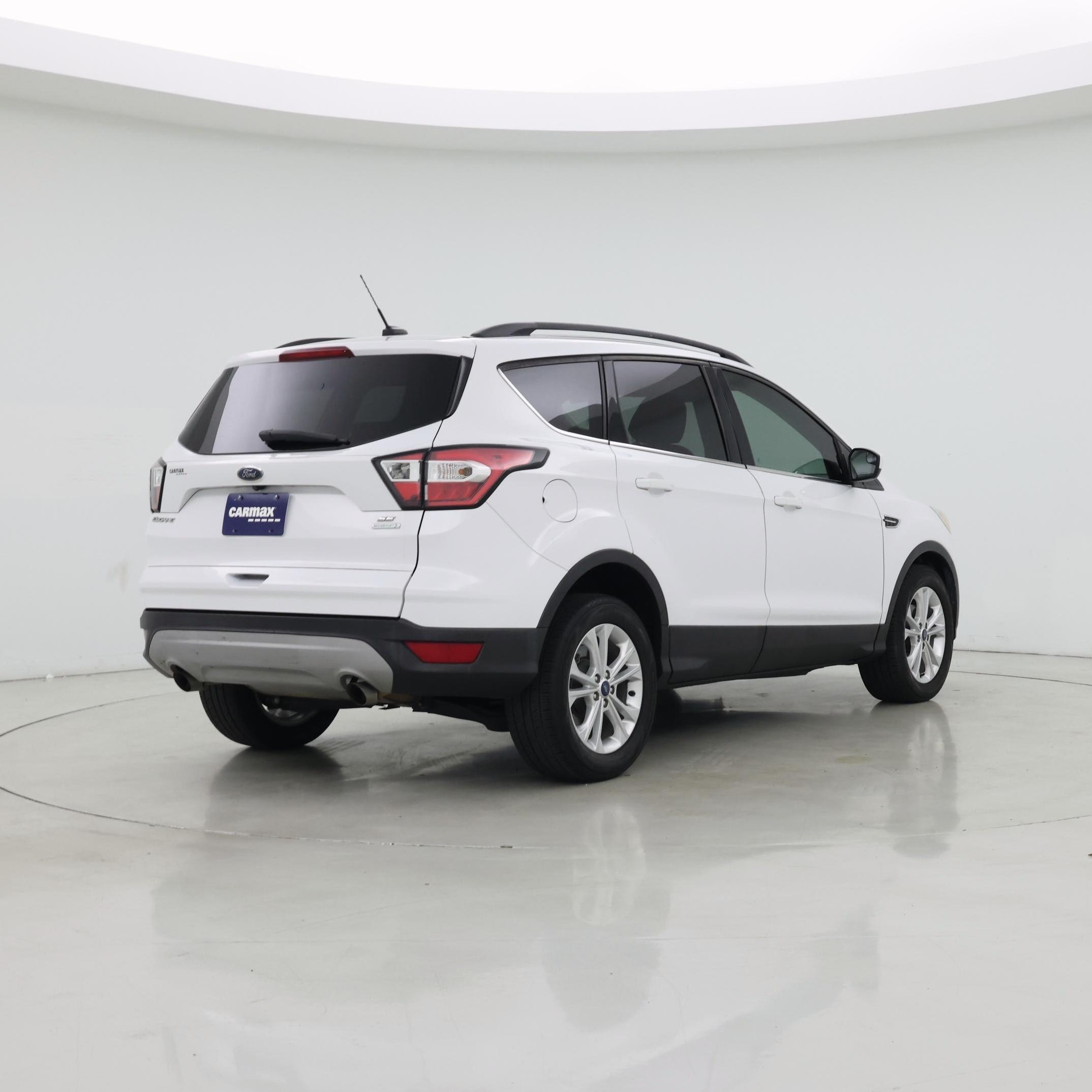 Thumbnail: 2017 Ford Escape - 8