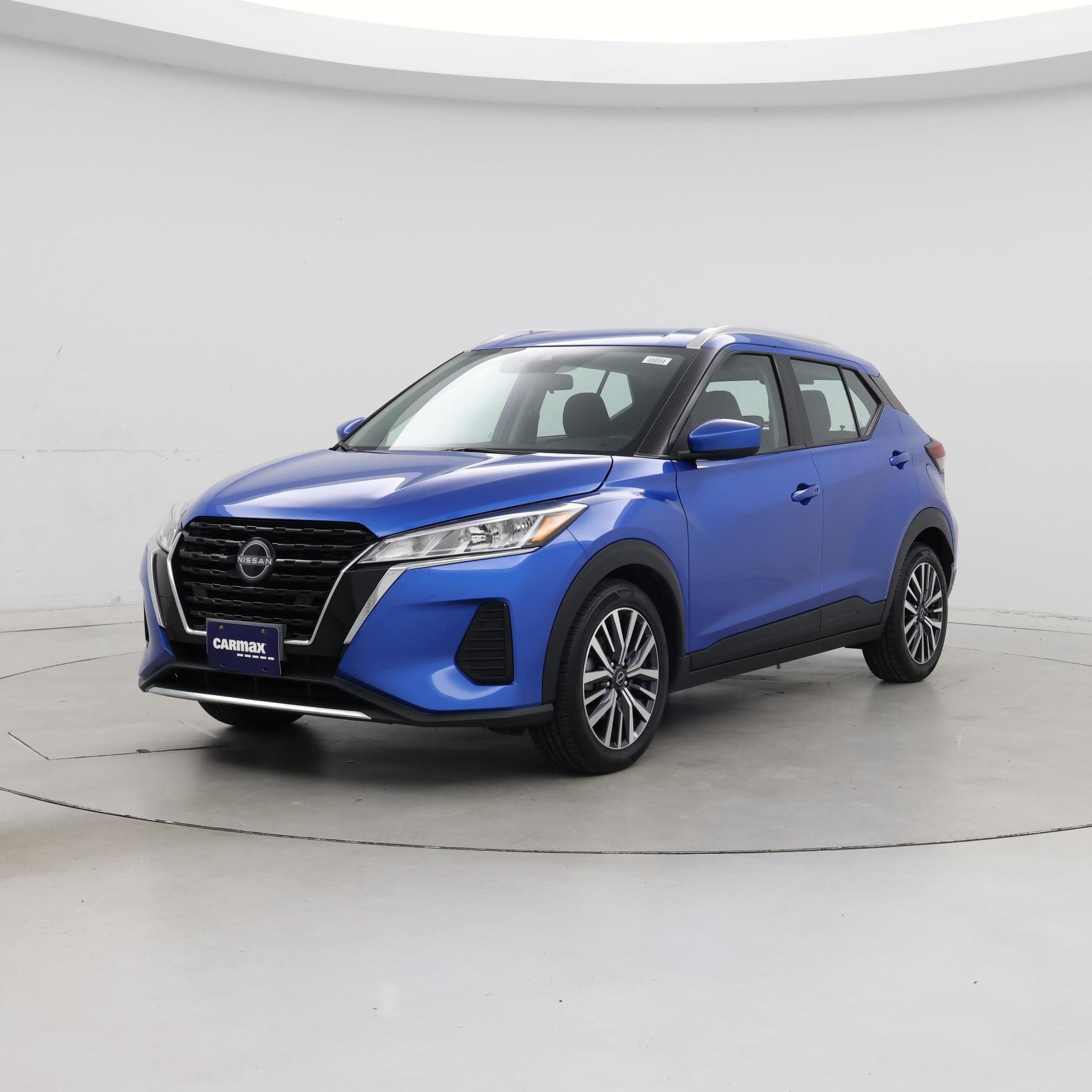 Thumbnail: 2023 Nissan Kicks - 4