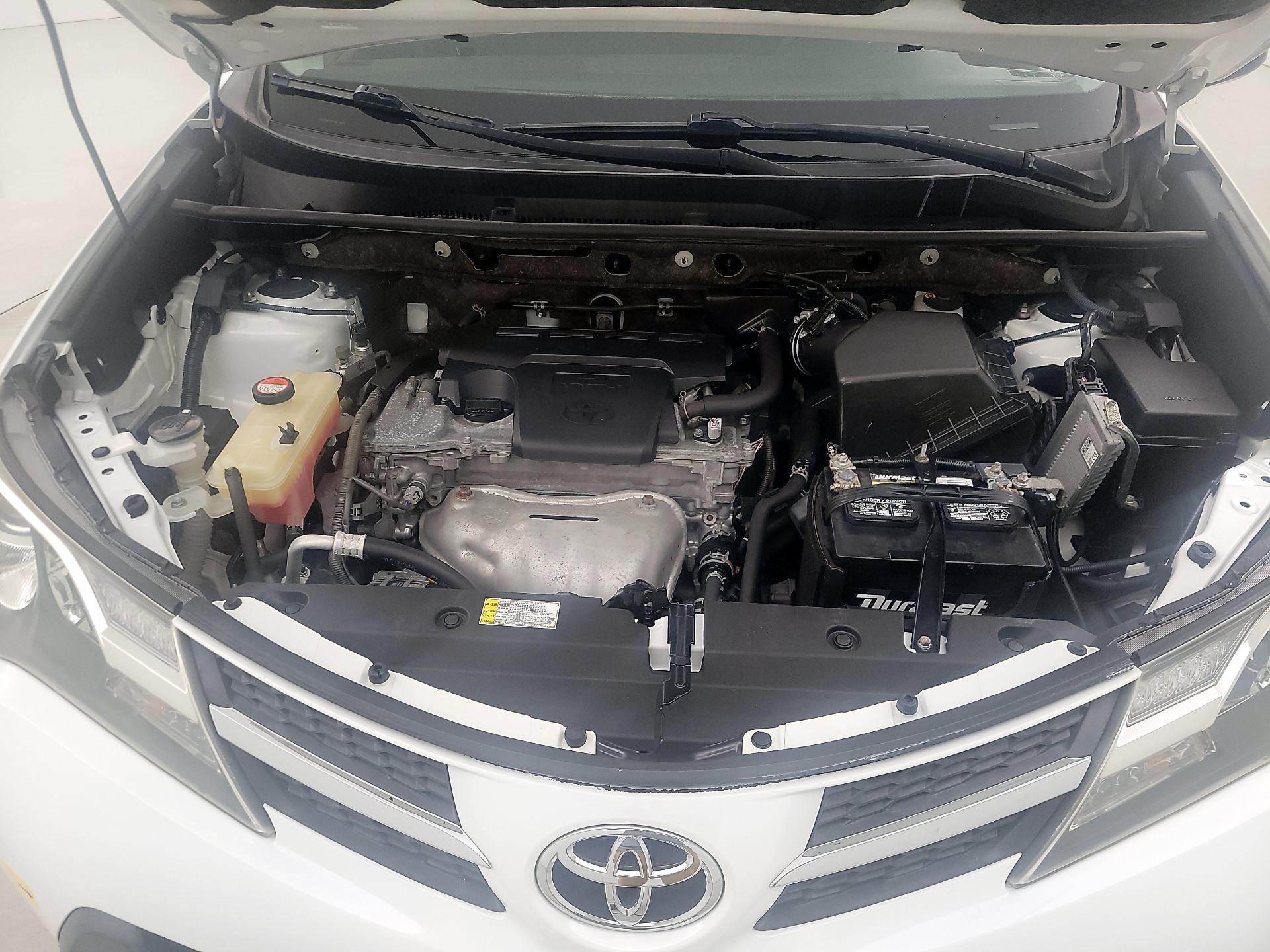 Thumbnail: 2015 Toyota RAV4 - 20