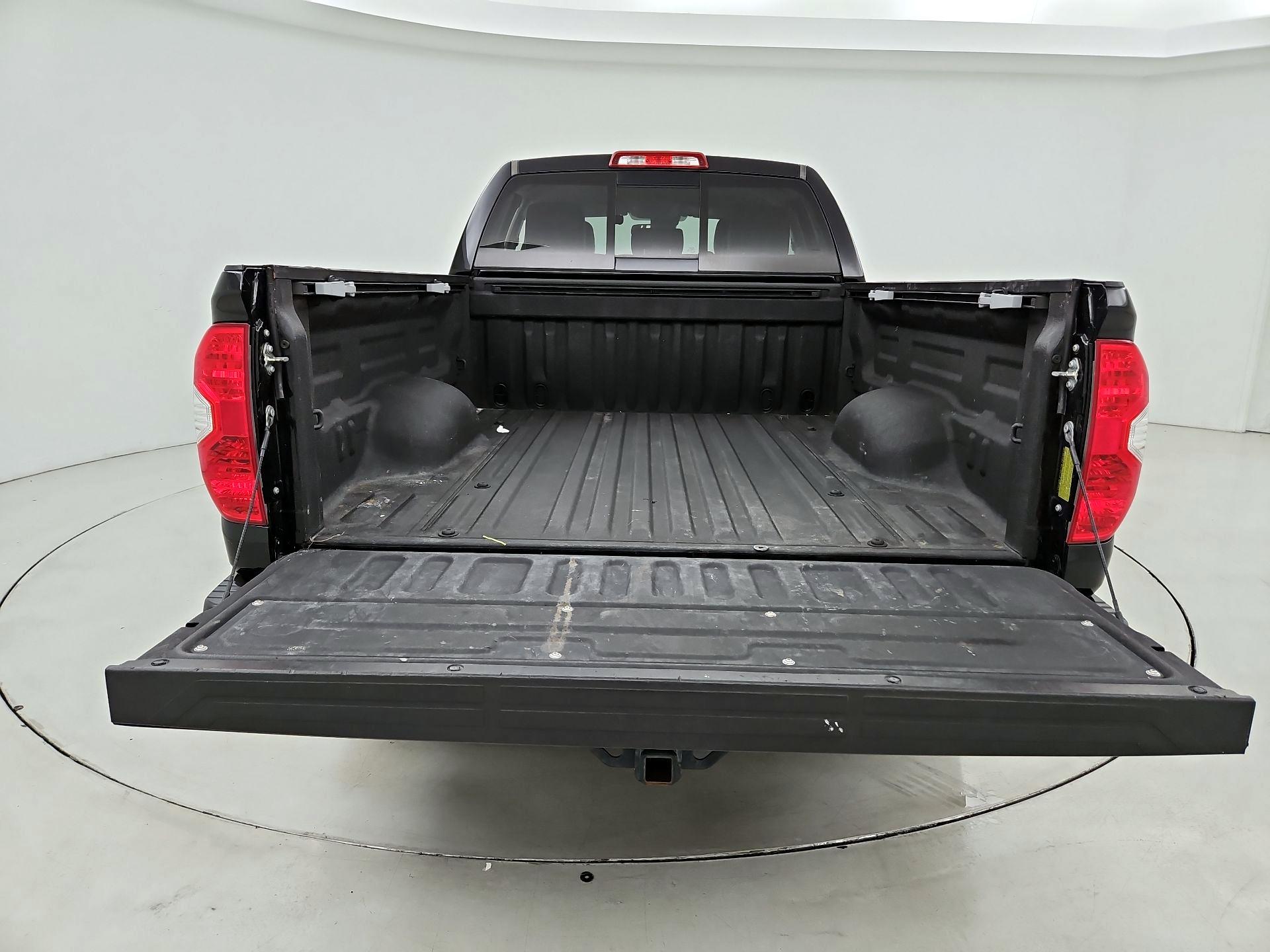 Thumbnail: 2018 Toyota Tundra - 20