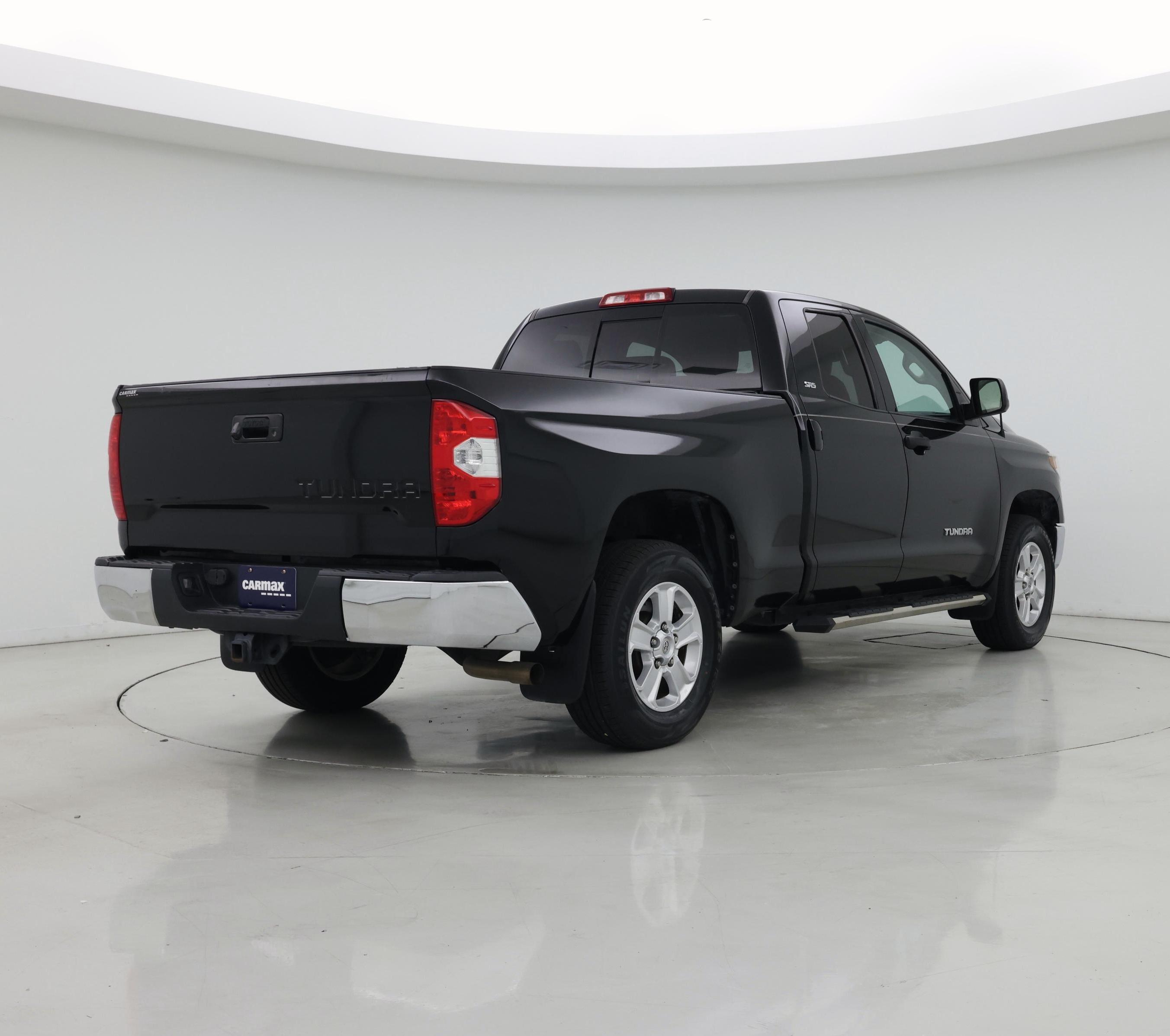 Thumbnail: 2018 Toyota Tundra - 8